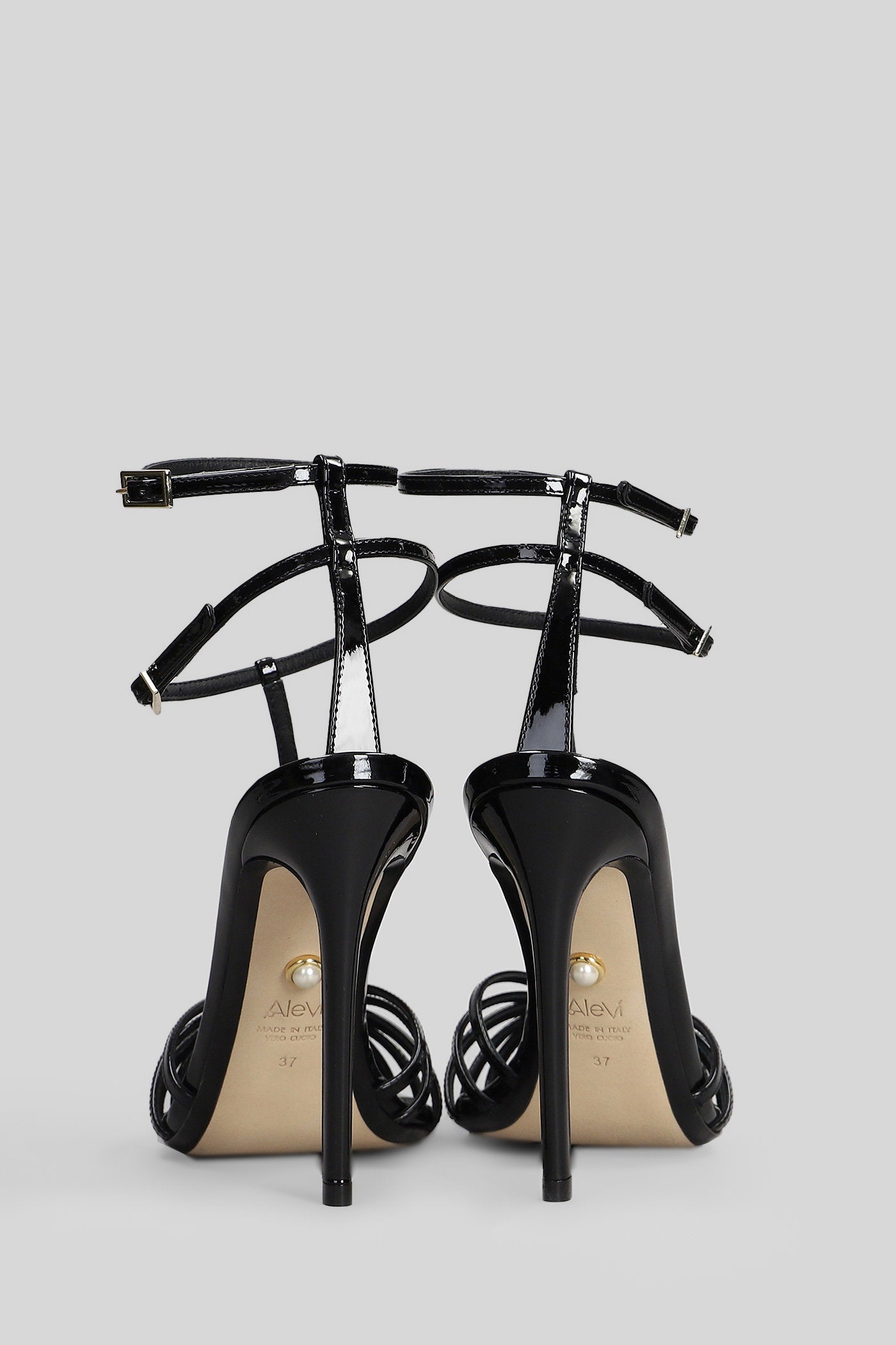 Stella 110 Sandals in black patent leather Scarpe