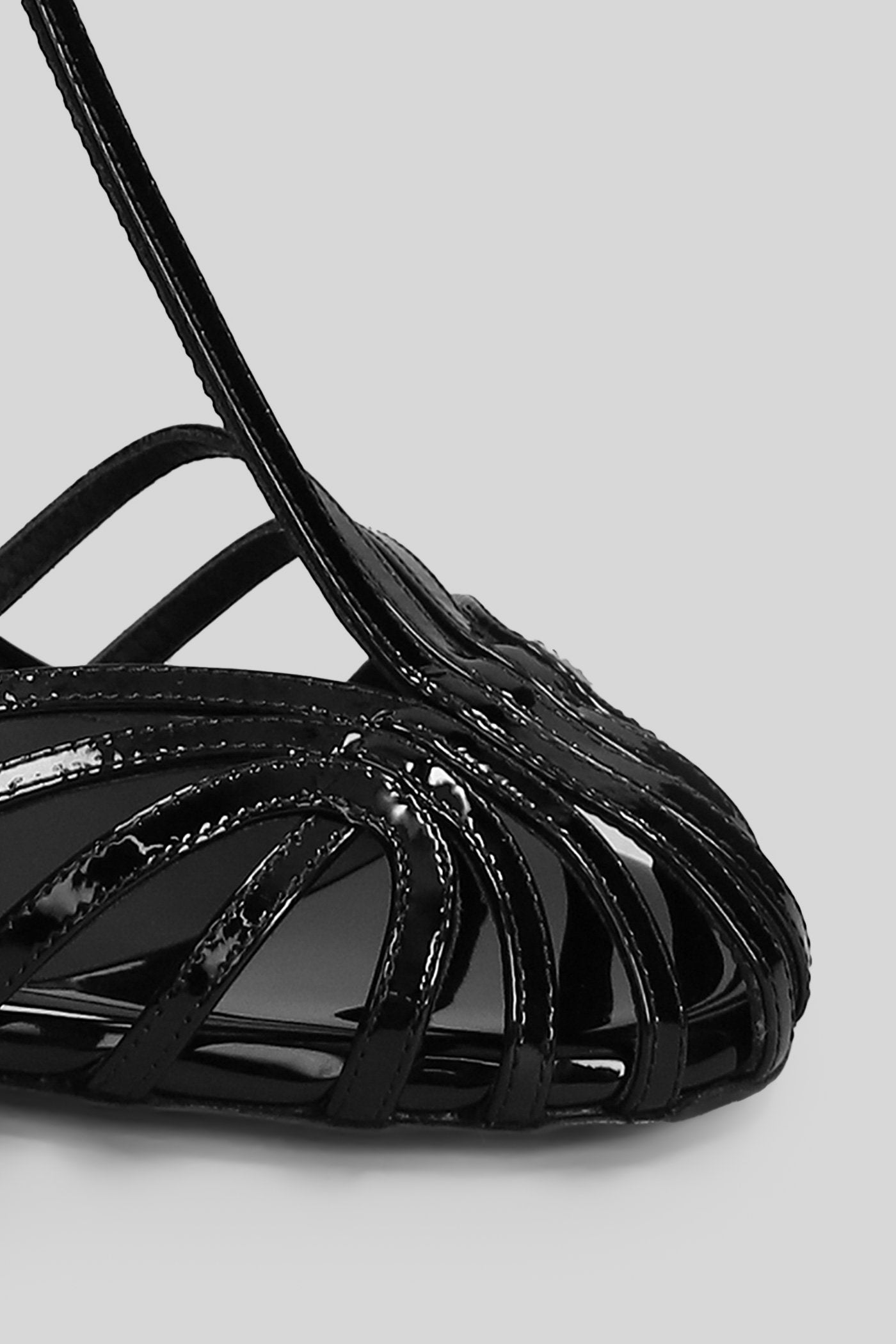 Stella 110 Sandals in black patent leather Scarpe