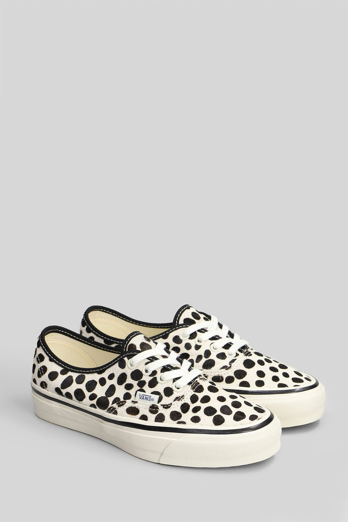 Lx Authentic 44 Sneakers White Pony Skin Scarpe