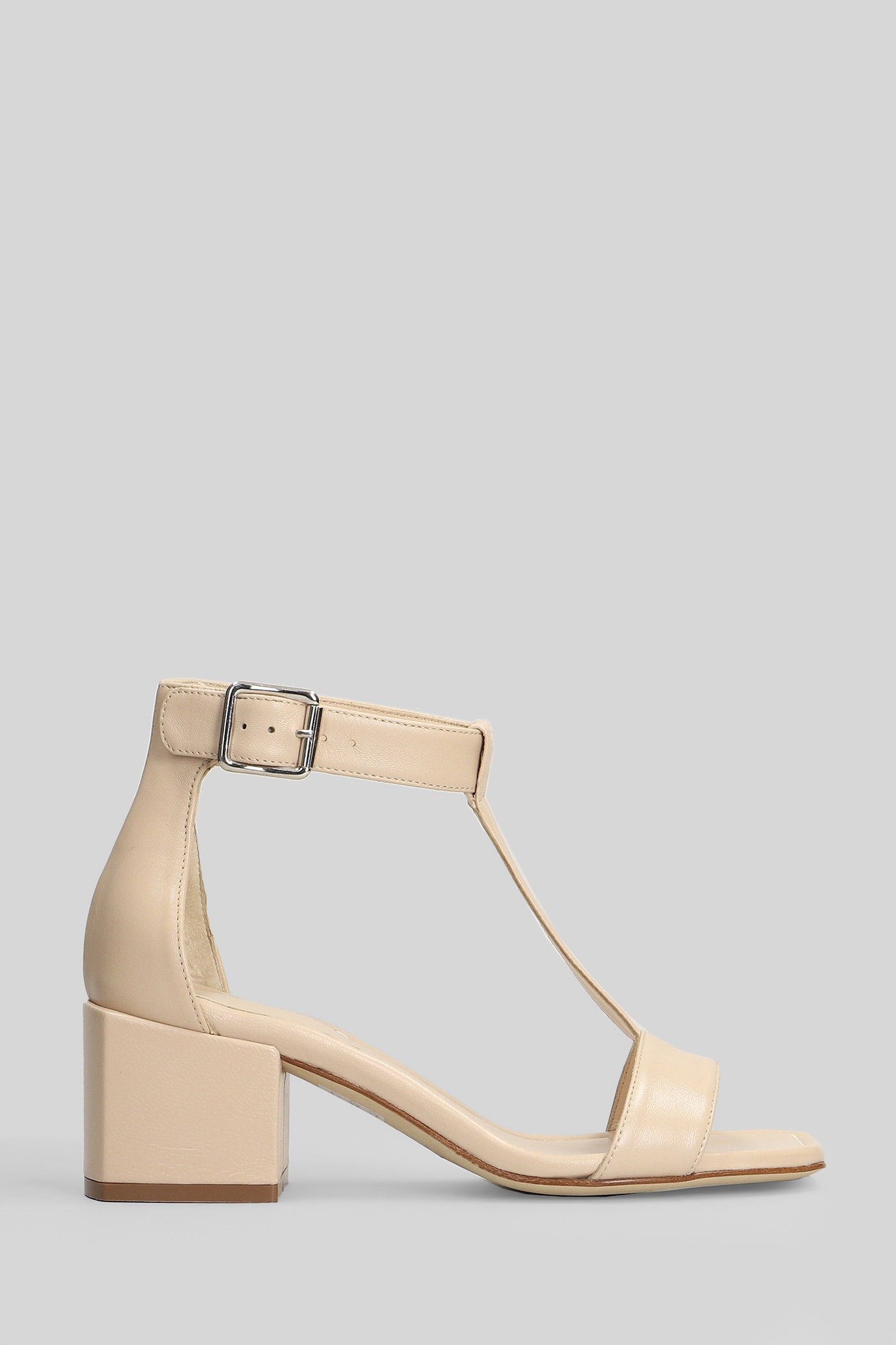Sandals In Beige Leather Scarpe