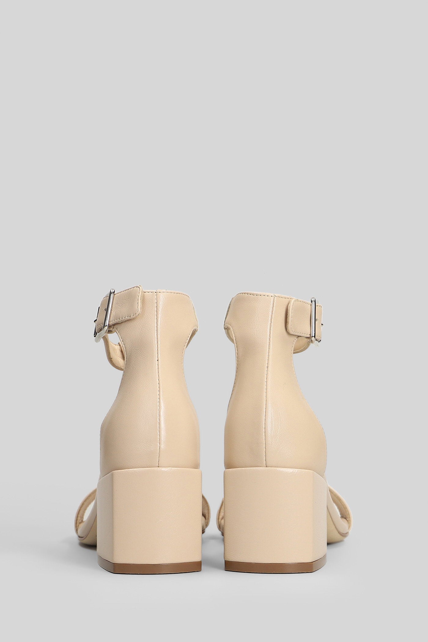 Sandals In Beige Leather Scarpe