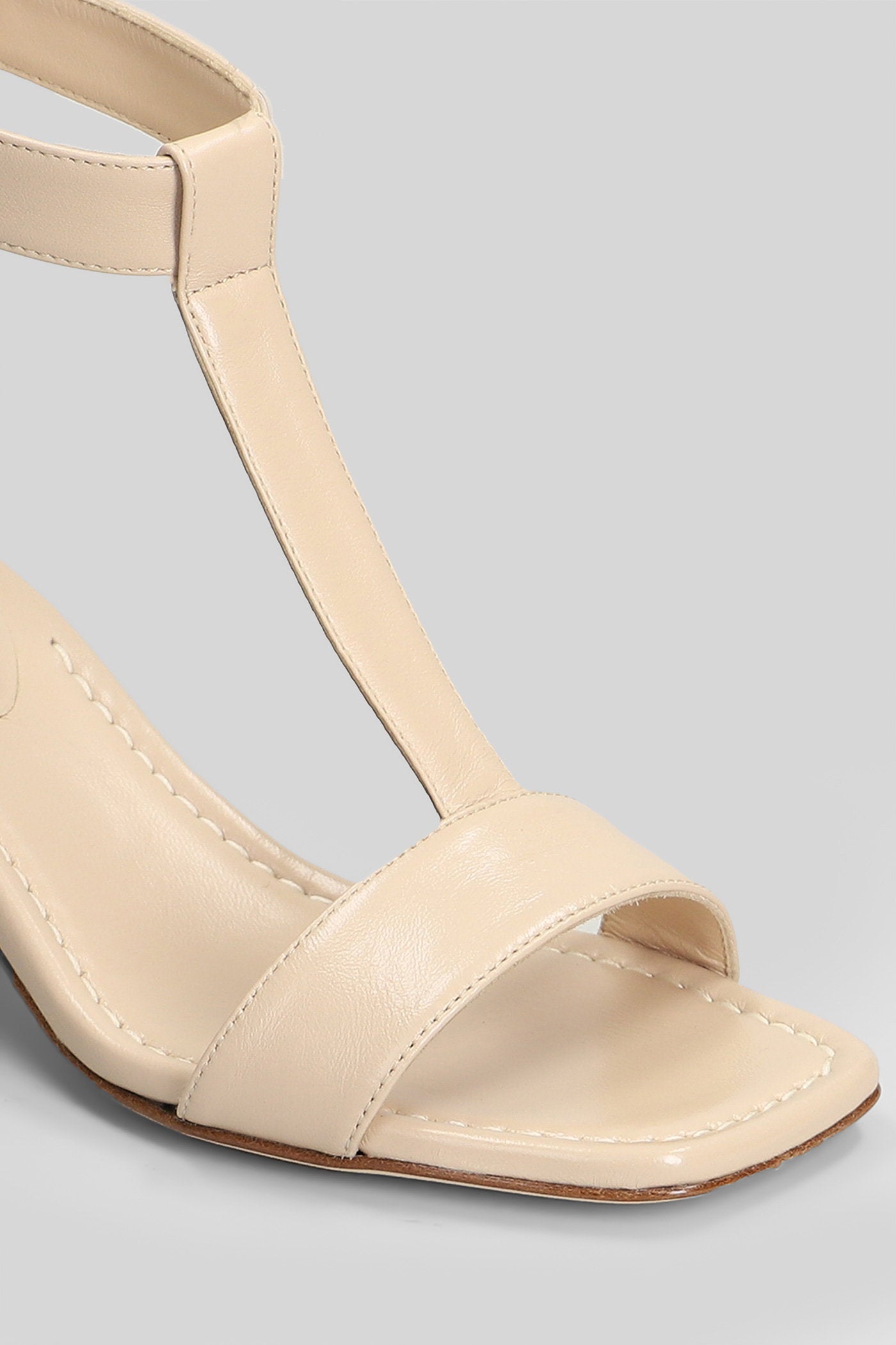 Sandals In Beige Leather Scarpe