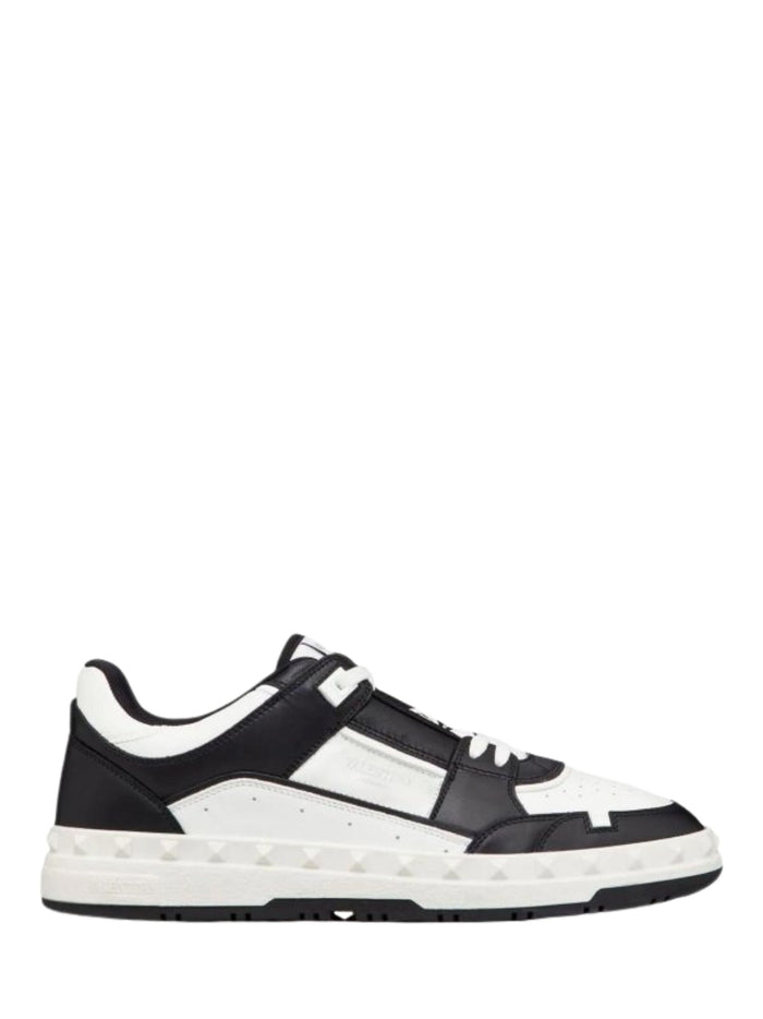 Valentino Garavani Sneakers Black