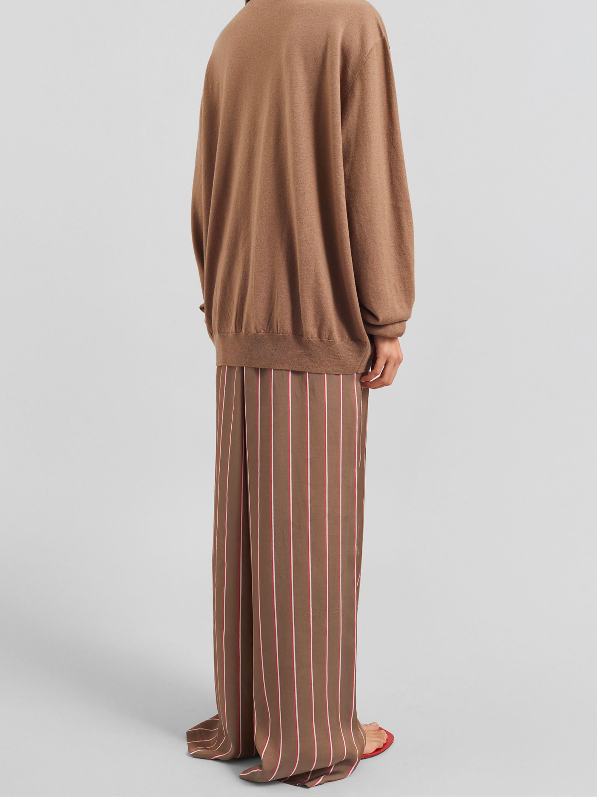 The Frankie Shop Trousers Marrone Viscose Silk