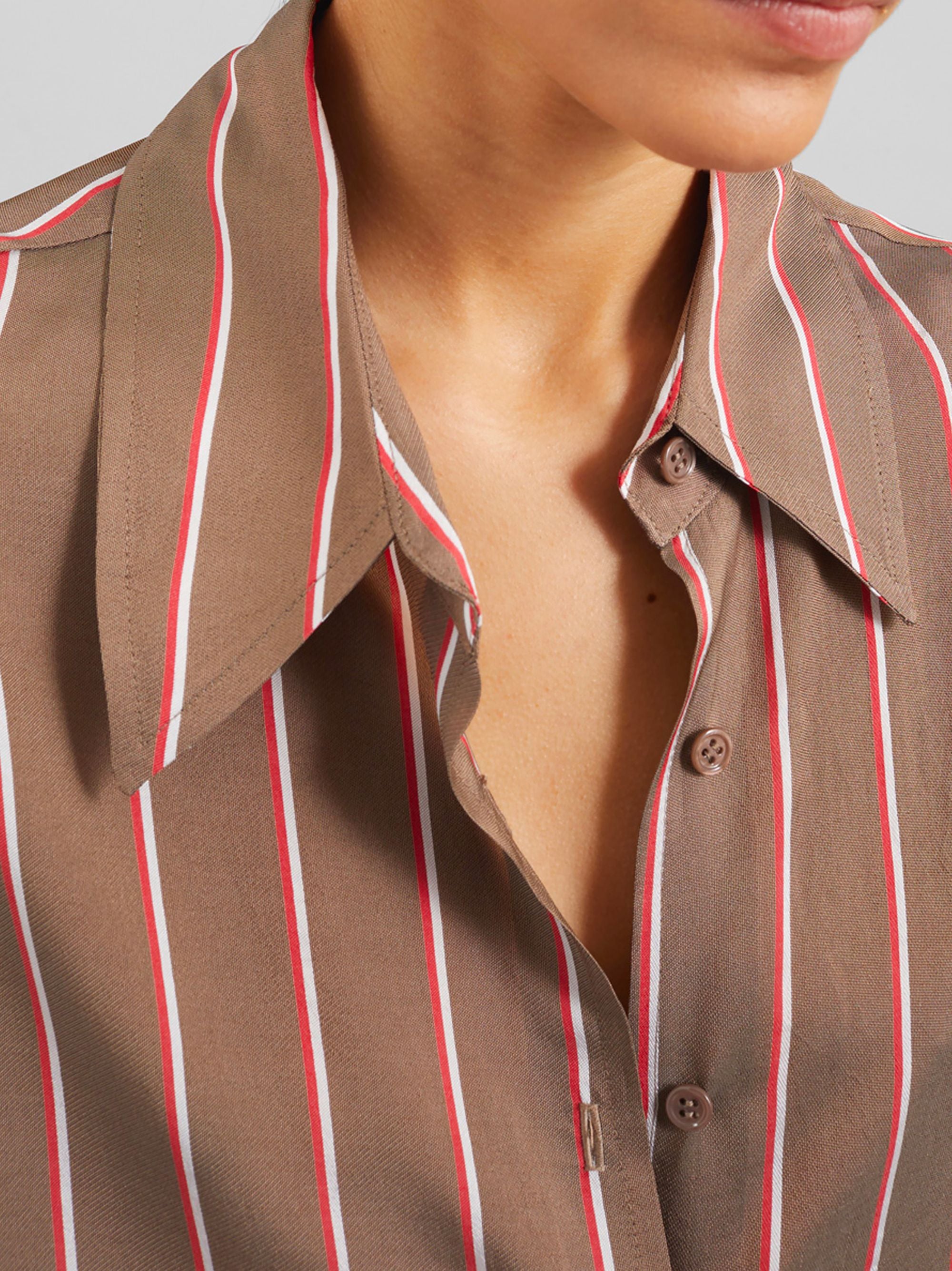The Frankie Shop Shirts Marrone Viscose Silk