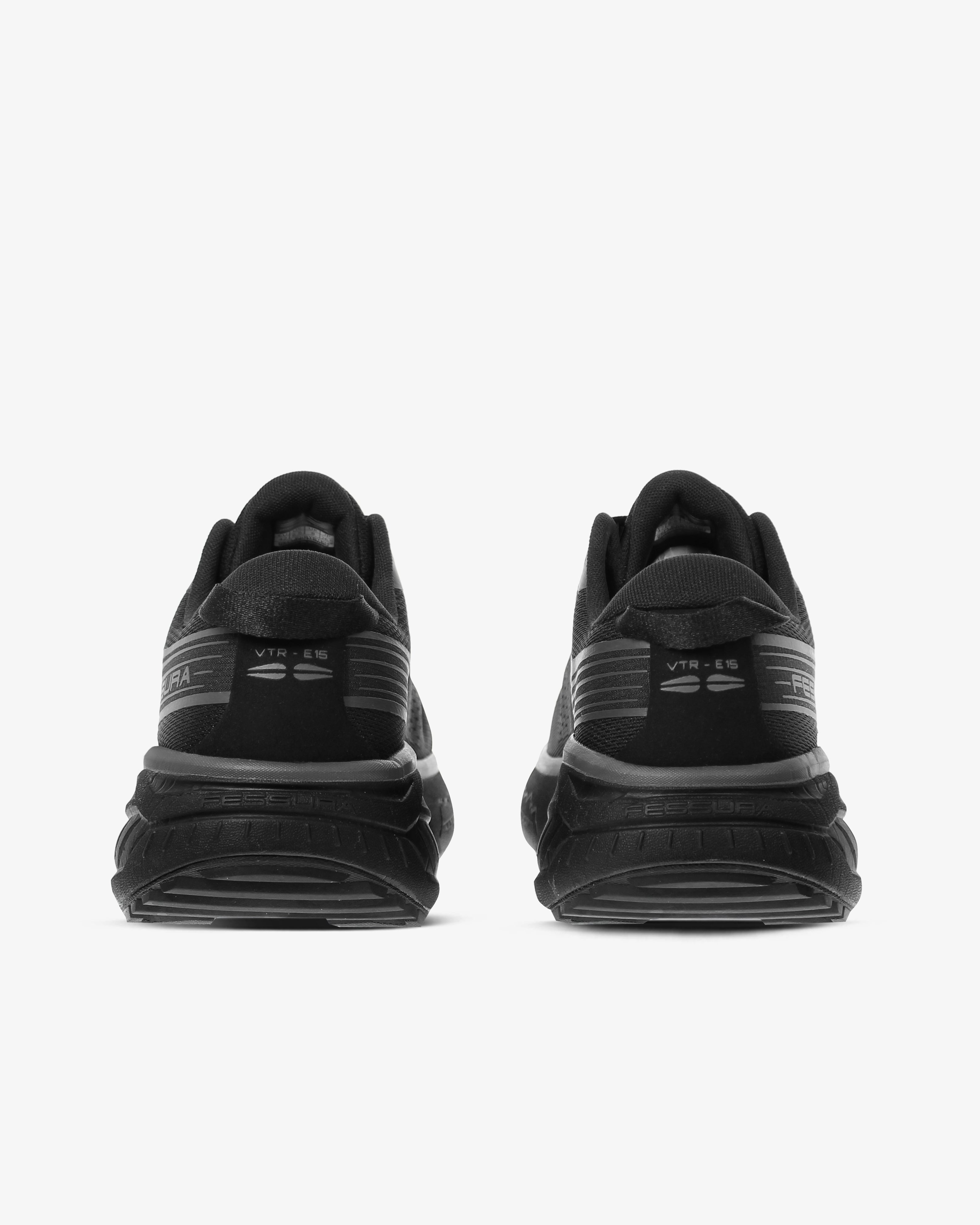 Trail Vtr - E15 02 Black-smoke