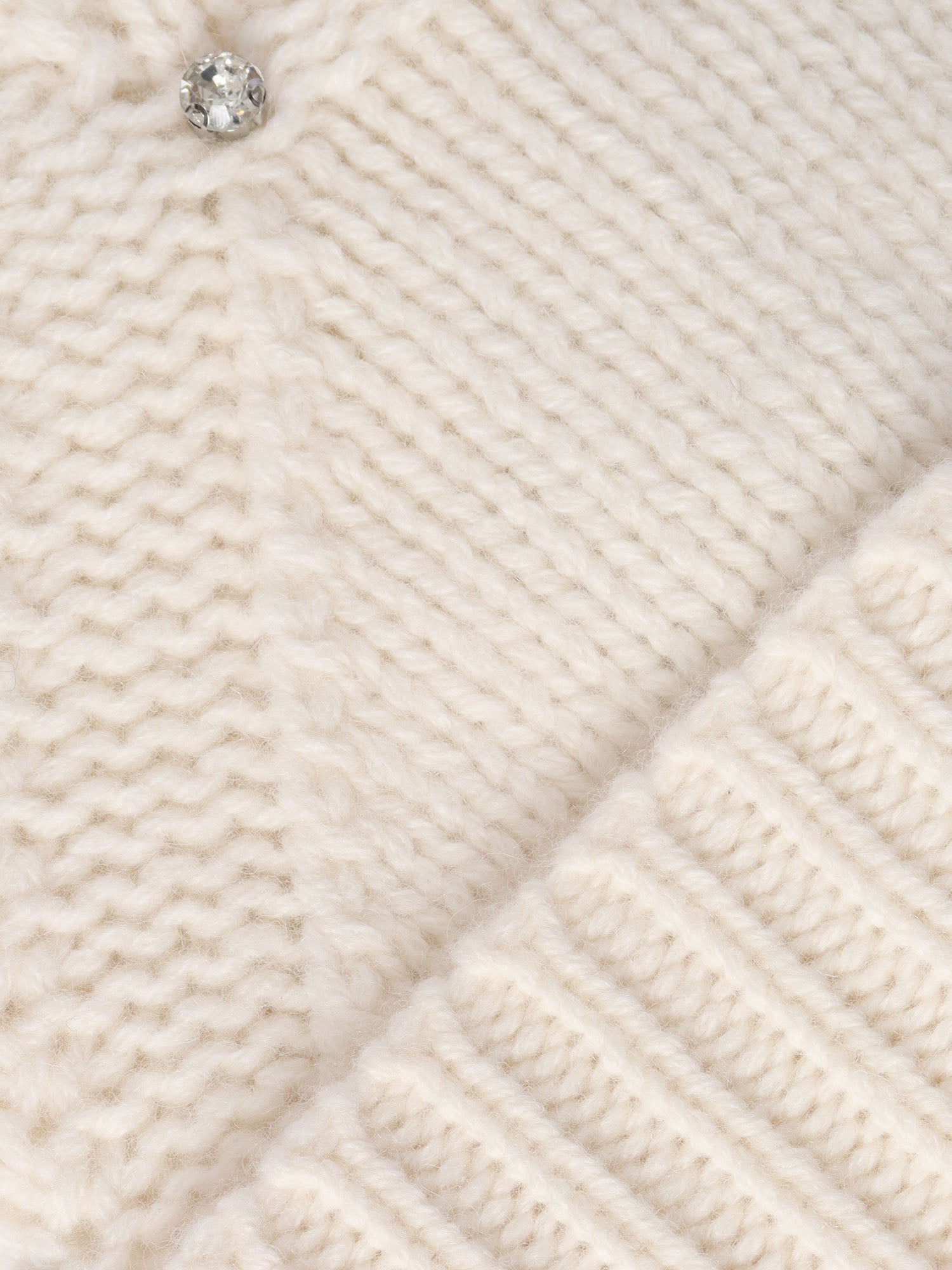 Hat With Caboucon Embroidery White Wool