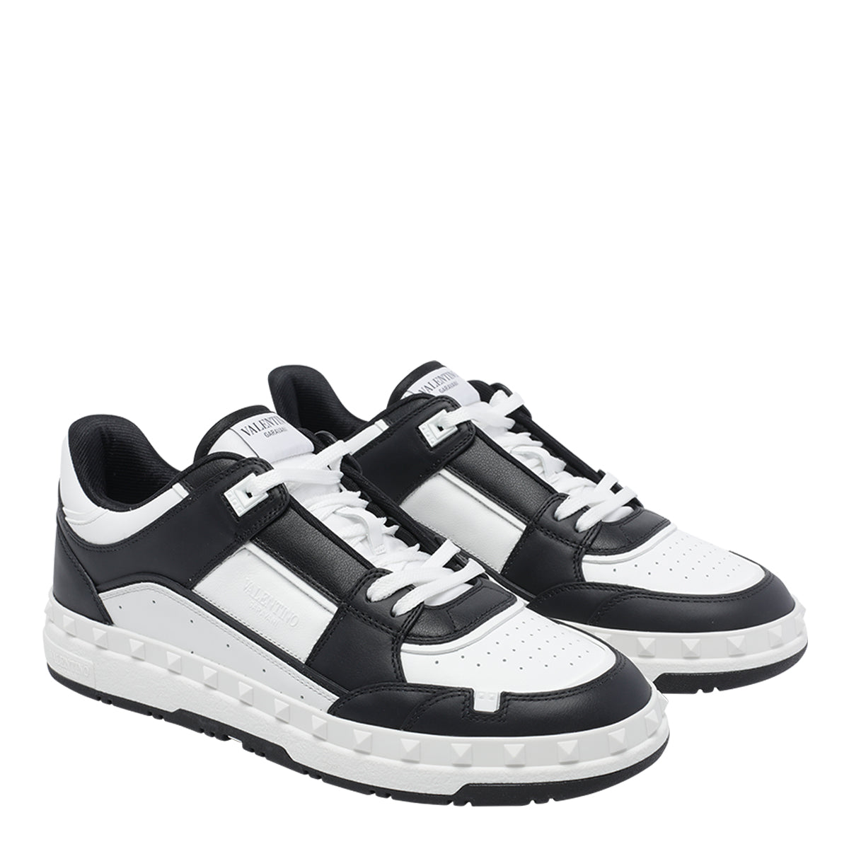 Valentino Garavani Sneakers Black Calf Leather/rubber Sole