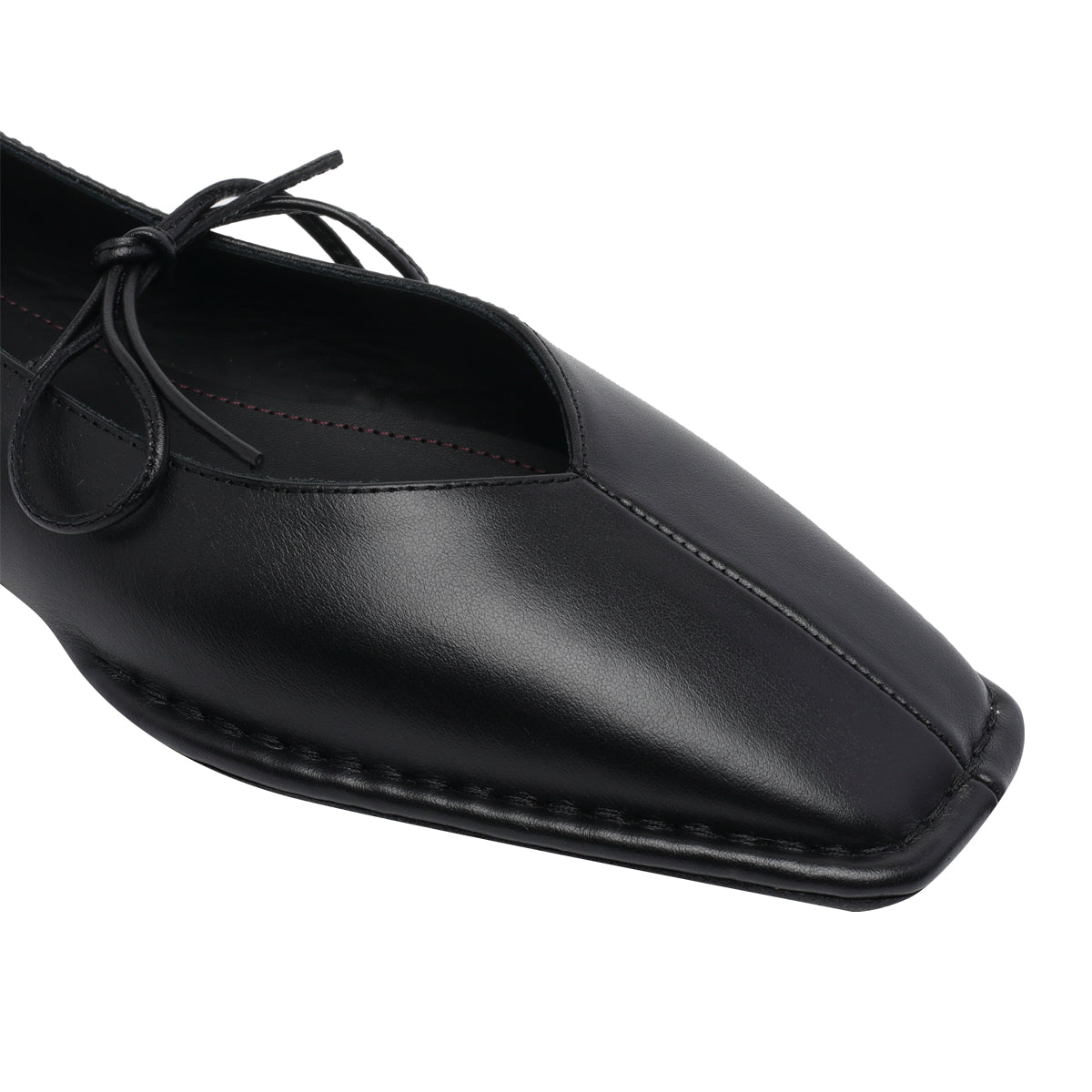 ALOHAS Flat shoes Black Calf Leather/rubber Sole