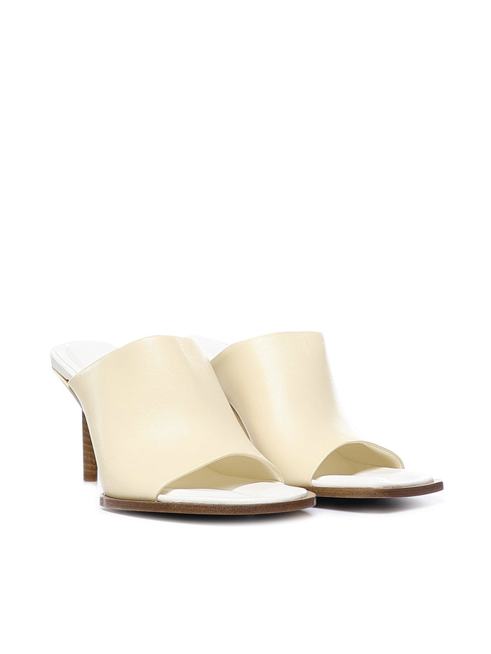 Jacquemus Sandals Off-white Lambskin
