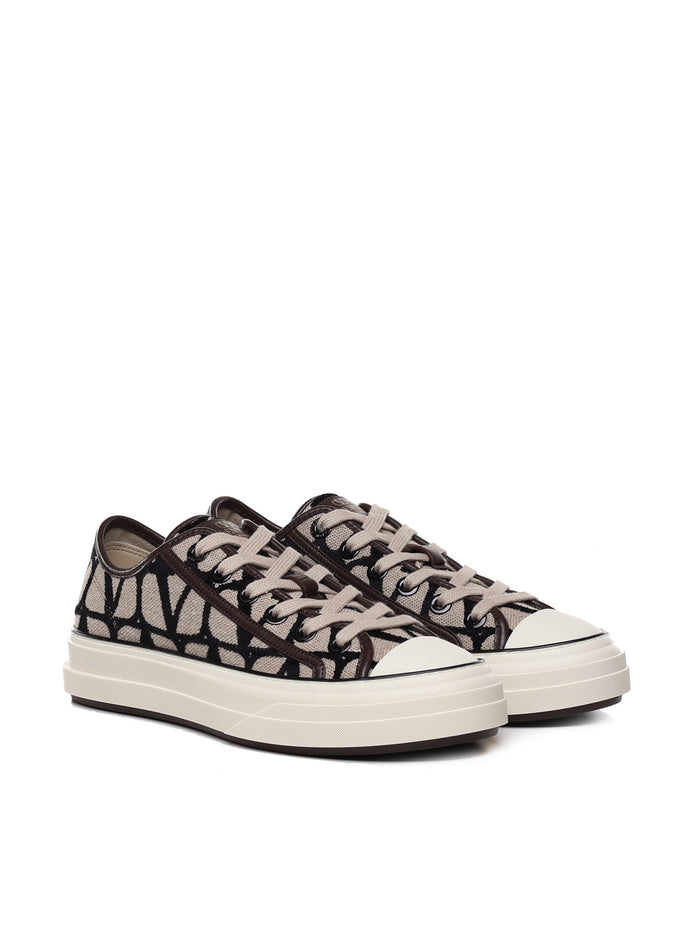 Valentino Garavani Sneakers Beige, Black Fabric Toile