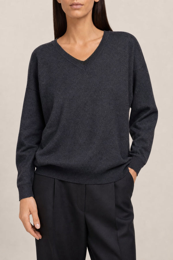 Brunello Cucinelli Womens Black Cashmere V Neck Sweater