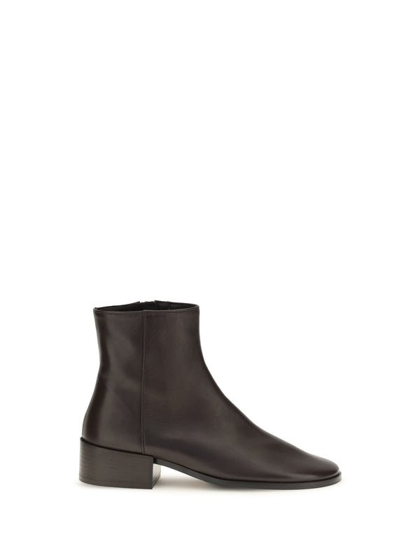 Dear Frances Upper: 100% calf leather; Sole: 100% calf leather ankle boot in brown