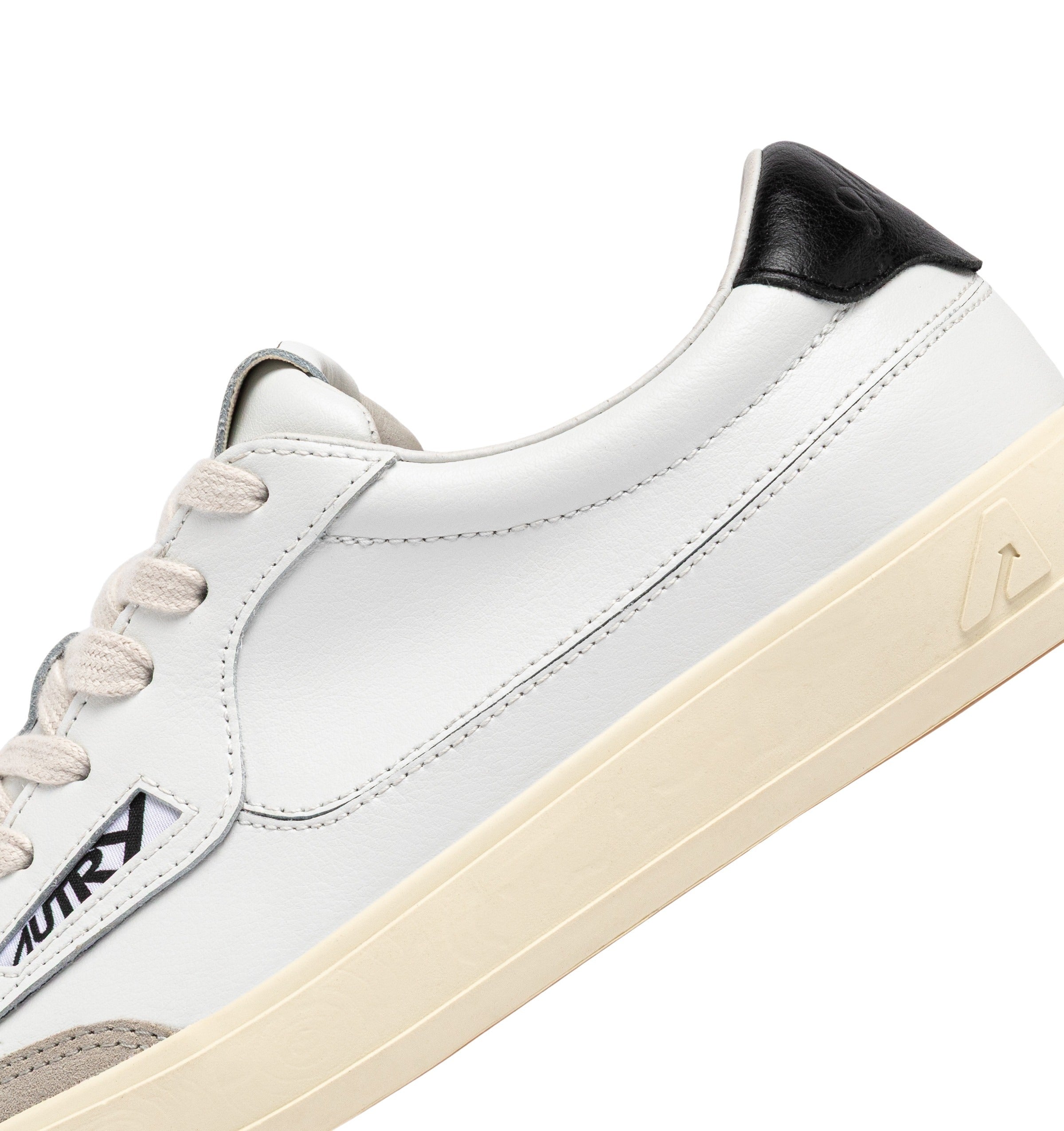 Windscape Low Leat Sue Wht Blk White Cow Leather + Nylon Shoe
