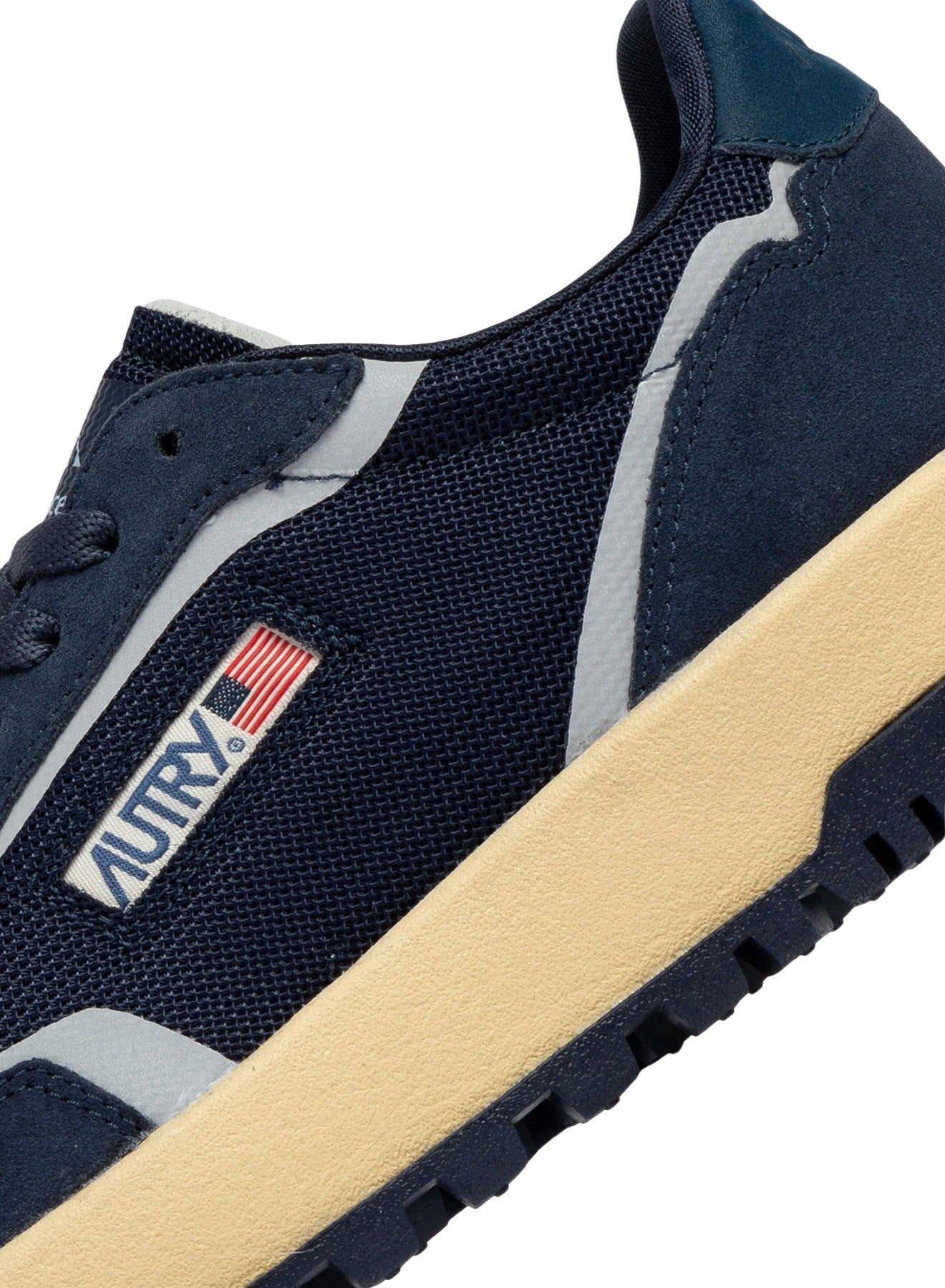 Wildpace Low Dragon Nabuk Blue Shoe