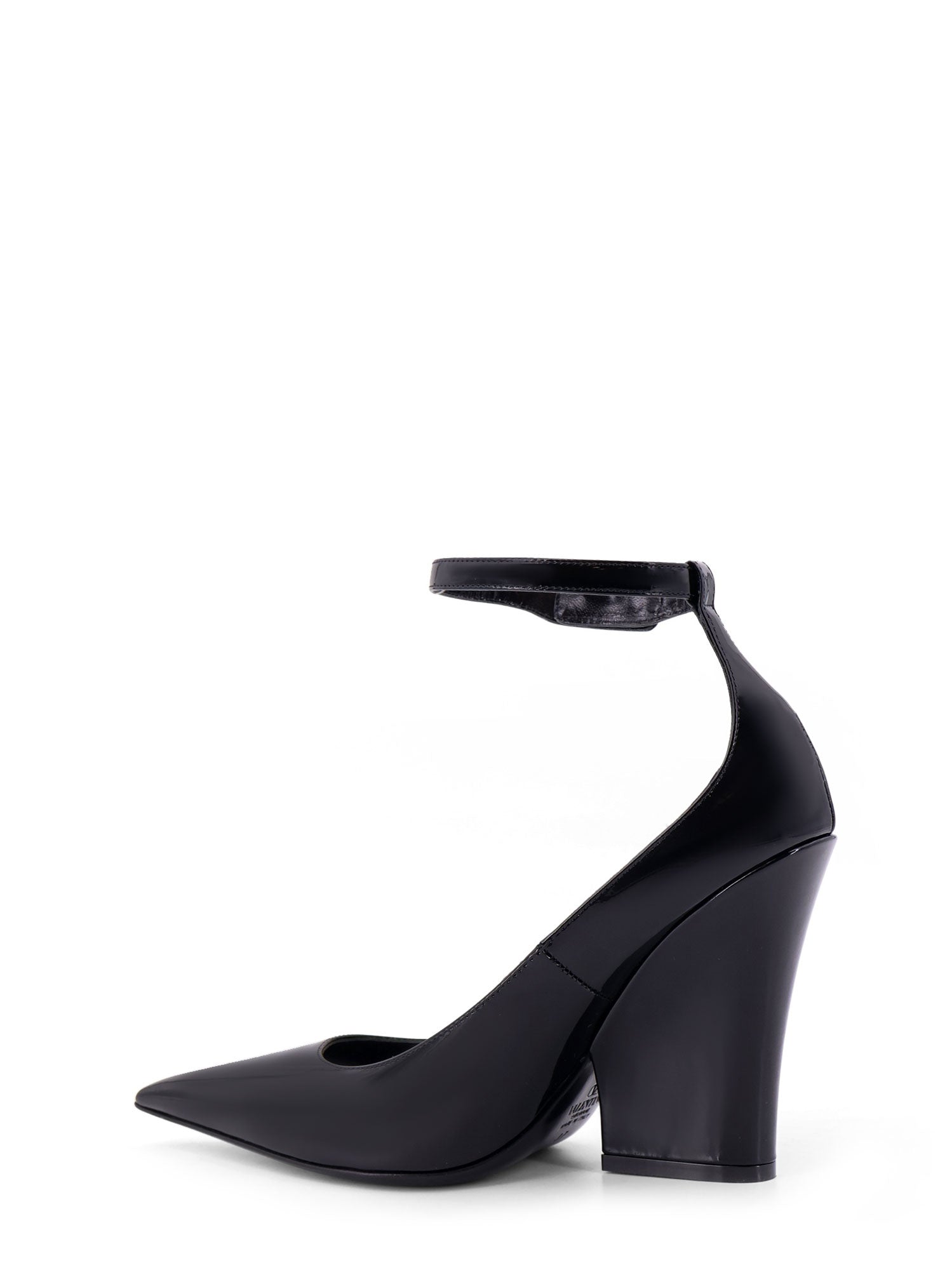 Valentino Garavani With Heel Black Pelle
