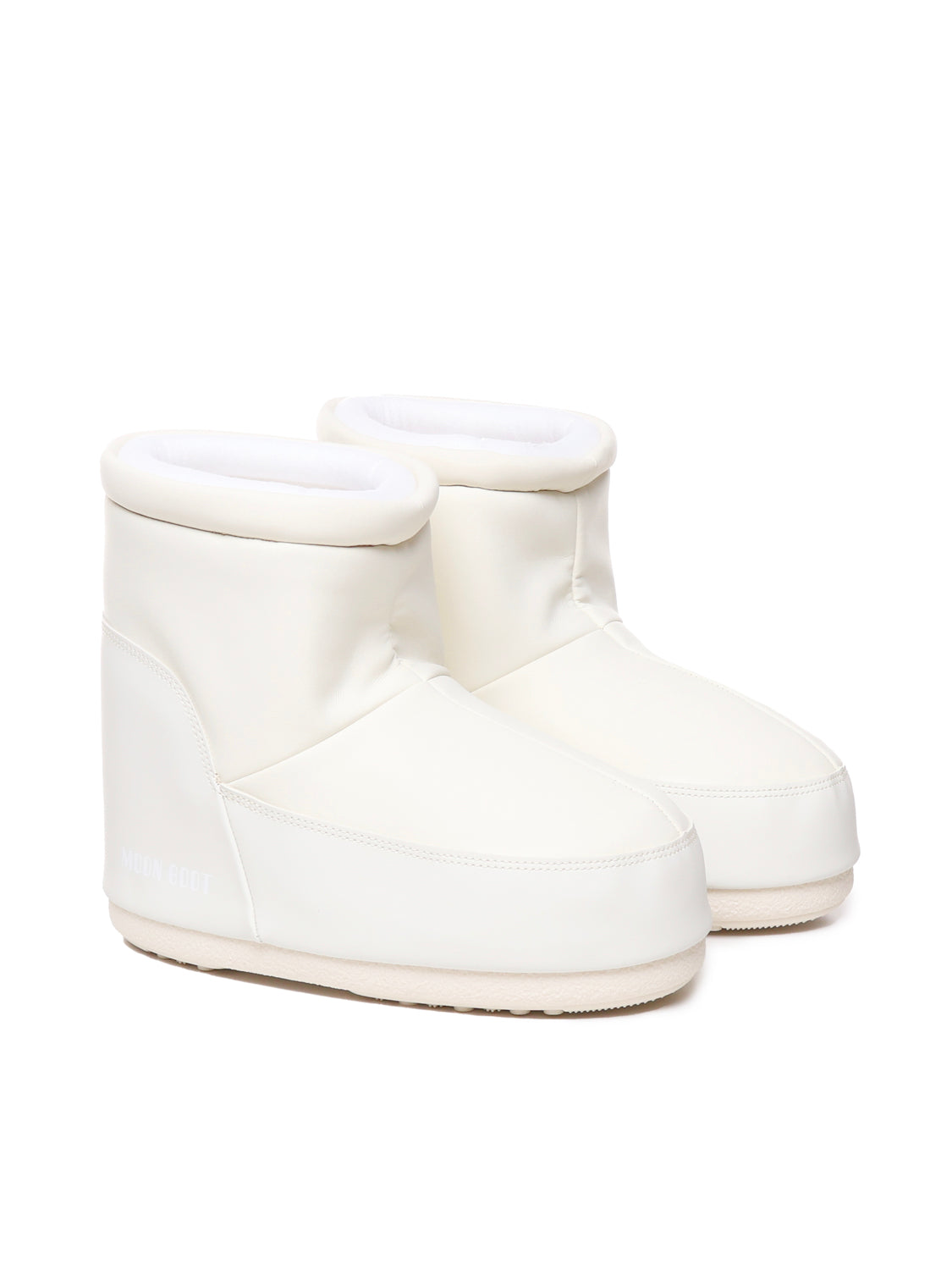 Moon Boot White Suede