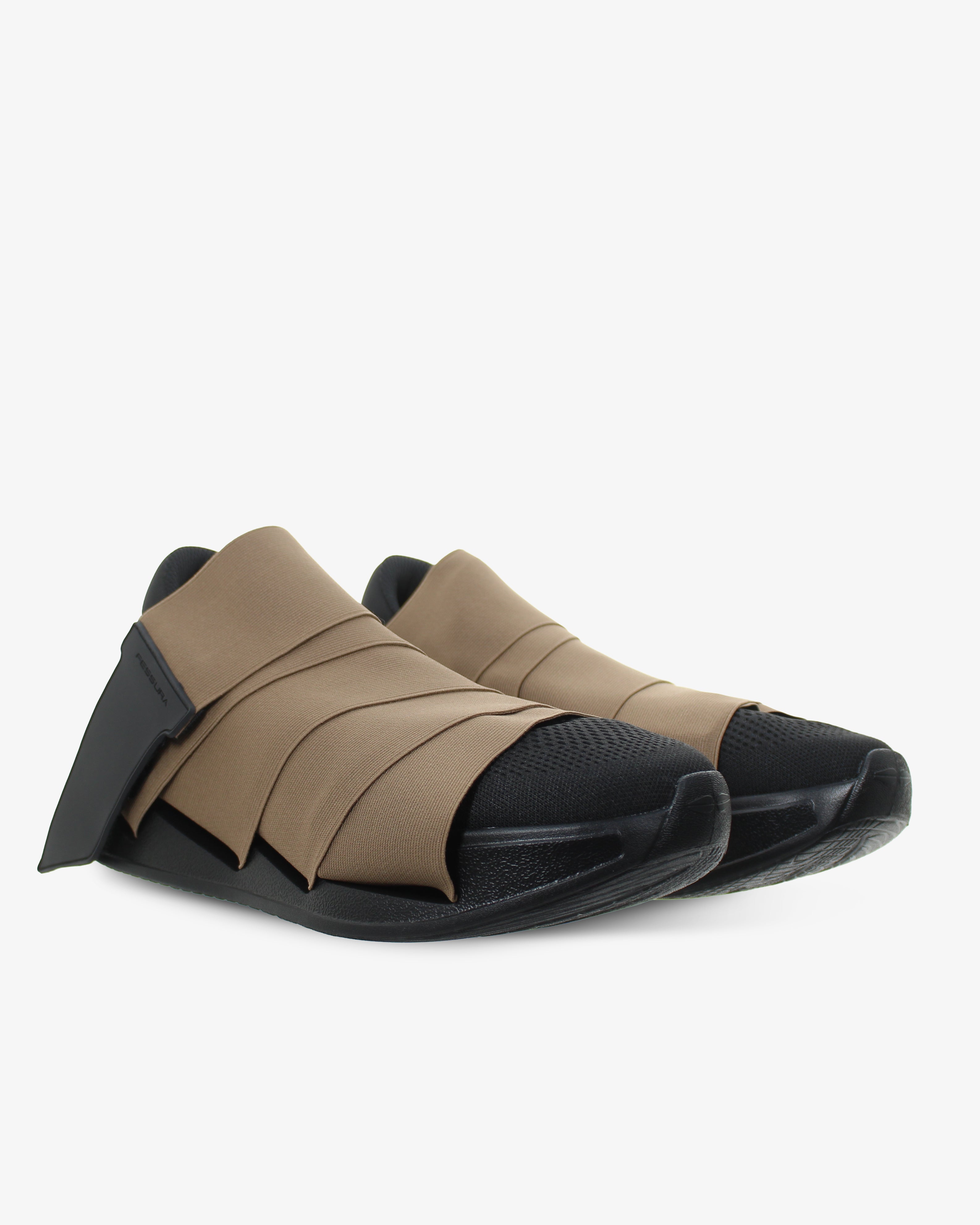 Change Shoe 12 Land Everyday Sneakers