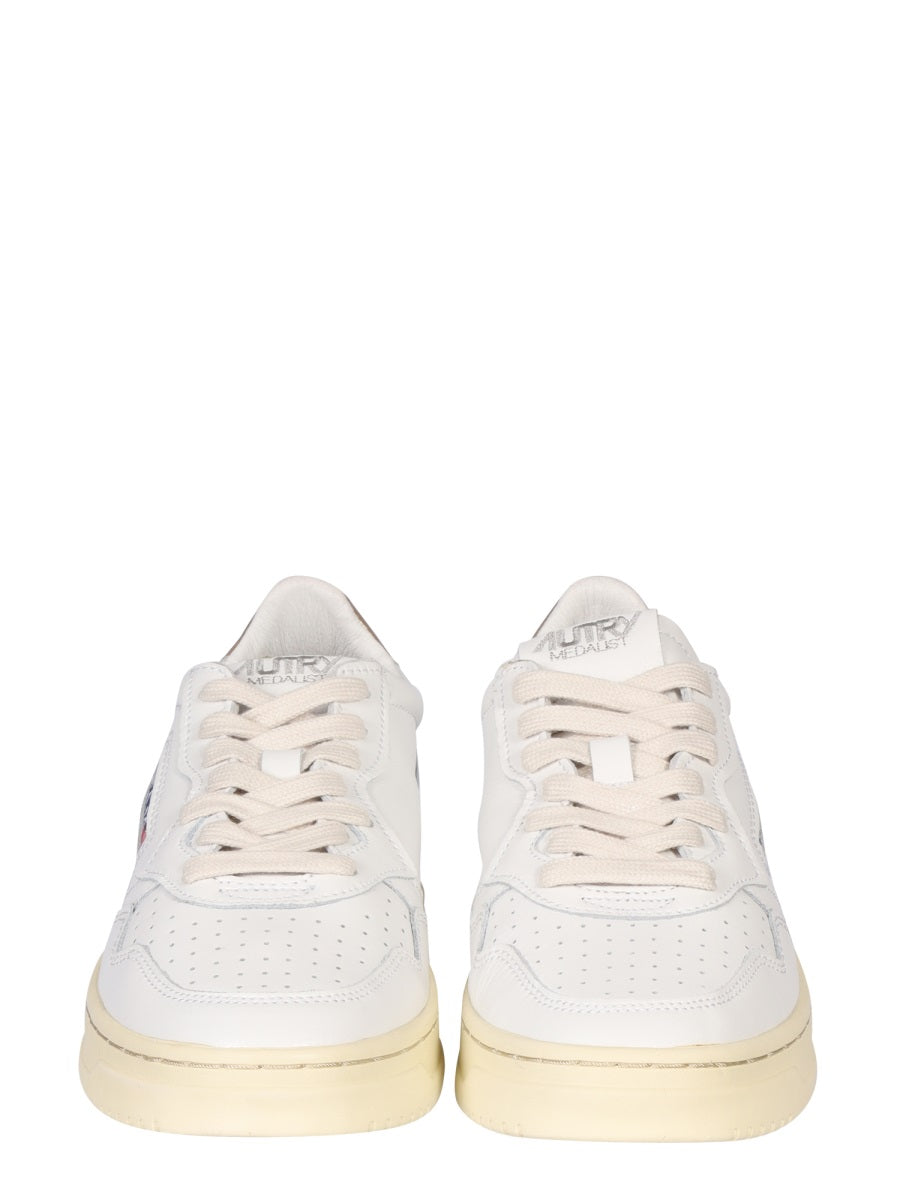 Medalist Low Sneaker White Cow Leather Trainers