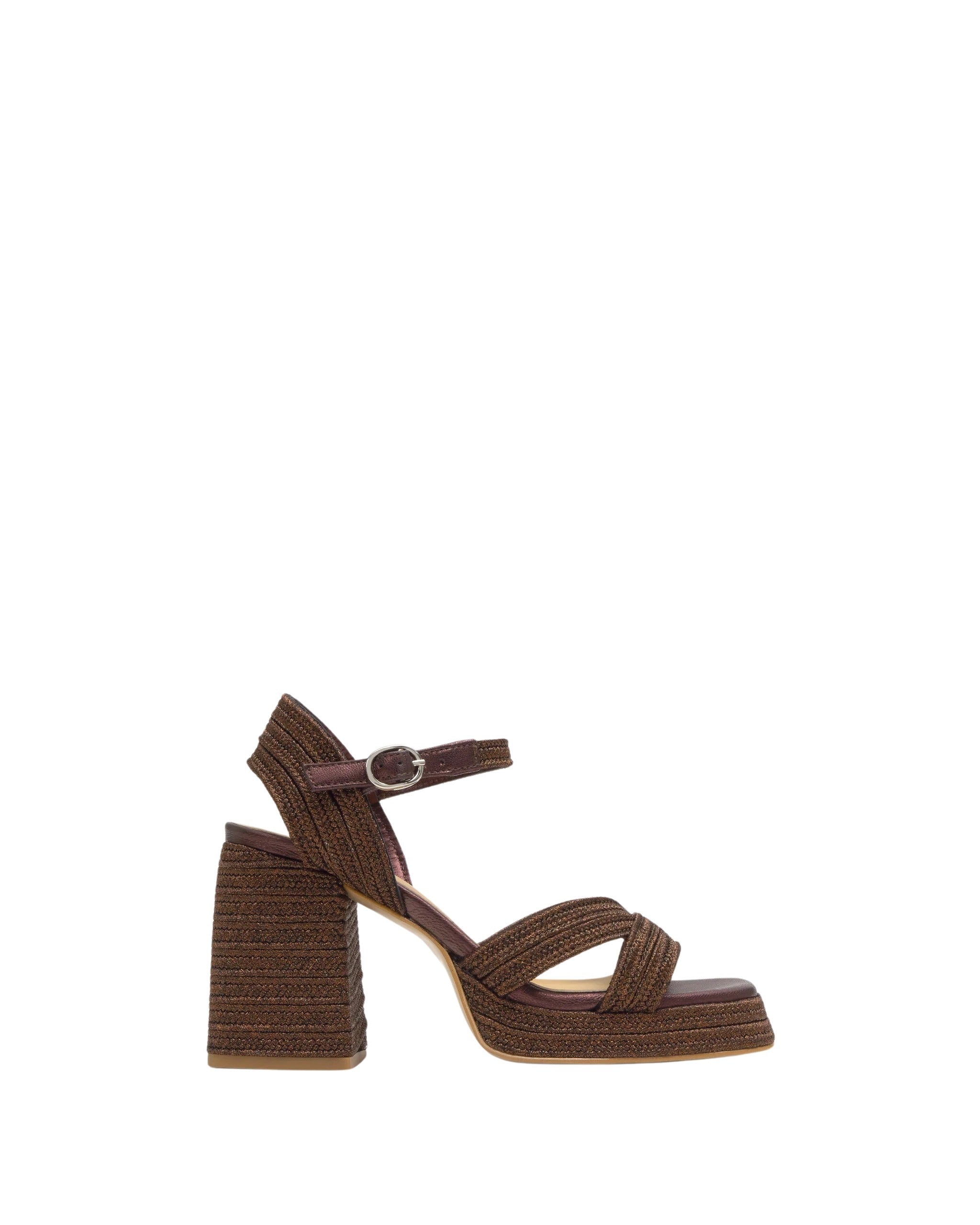 Valle 142 Brown Shoe