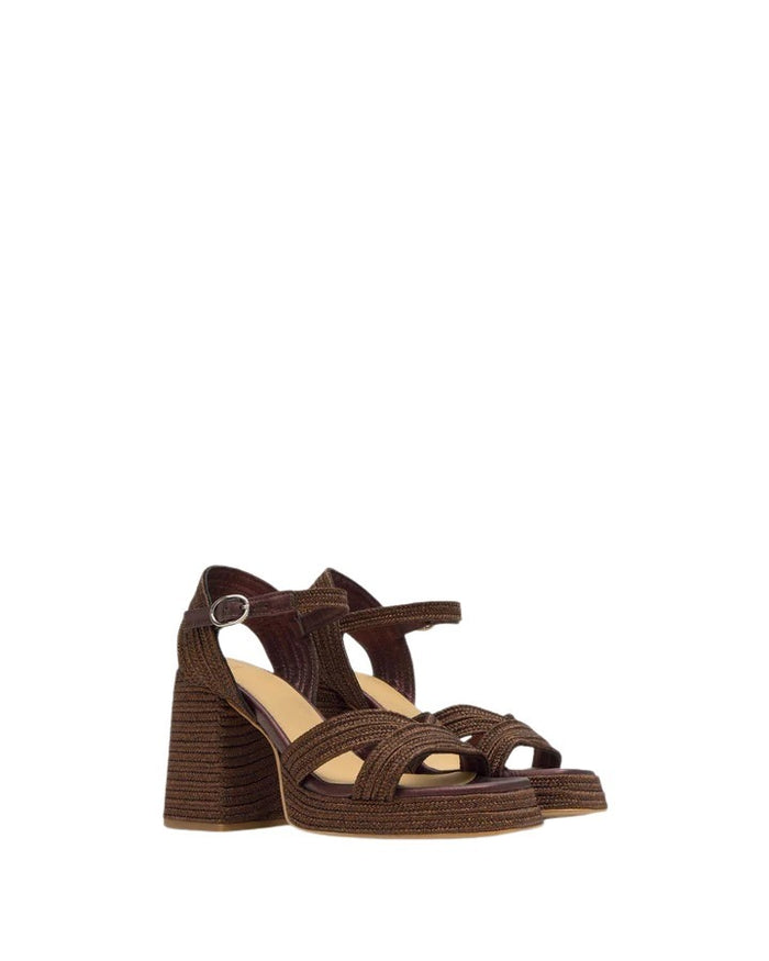 Valle 142 Brown Shoe