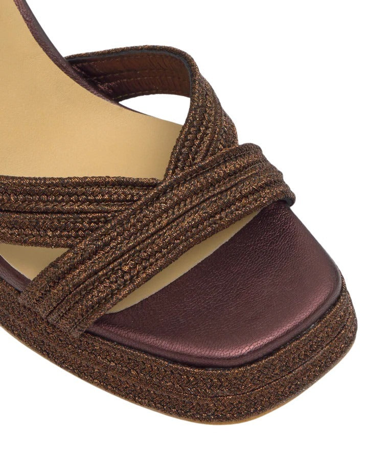 Valle 142 Brown Shoe