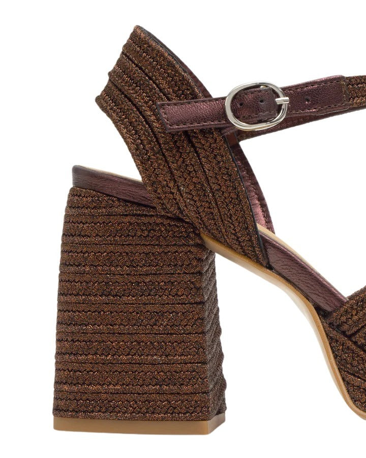 Valle 142 Brown Shoe