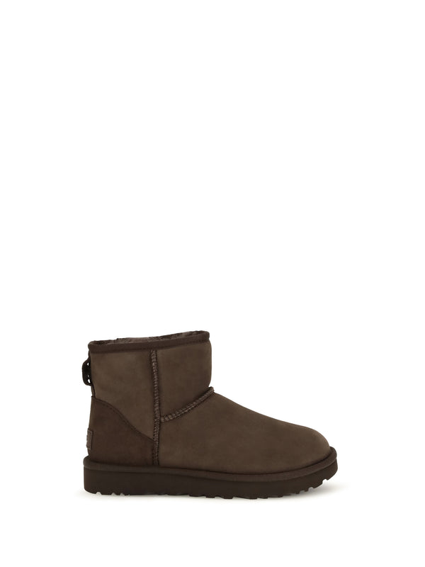 Classic Mini Ii Sheepskin Ankle Boots Dusted Cocoa
