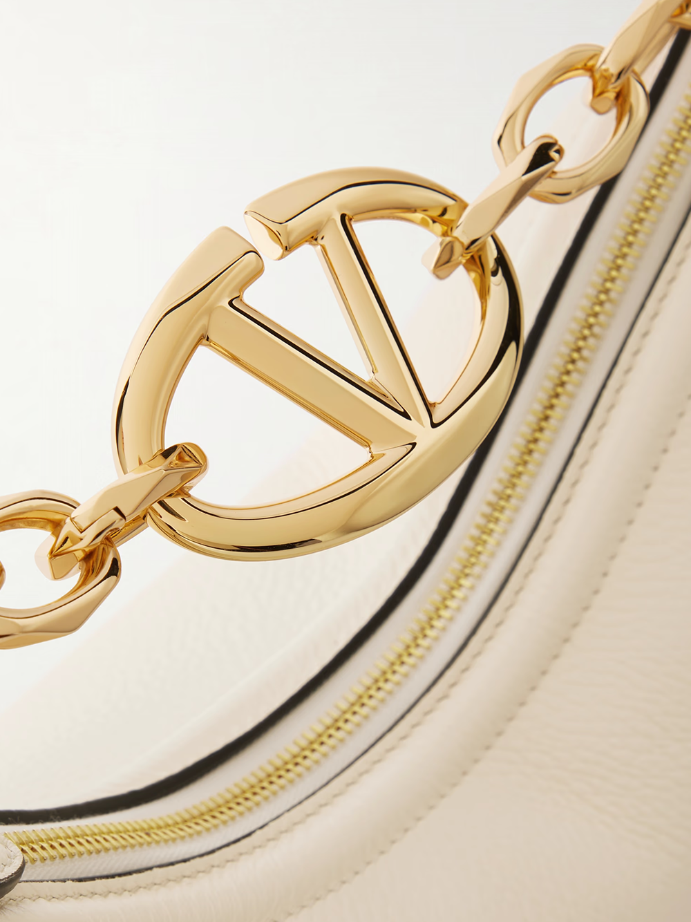 Valentino Garavani shoulder bag in ivory — view 4