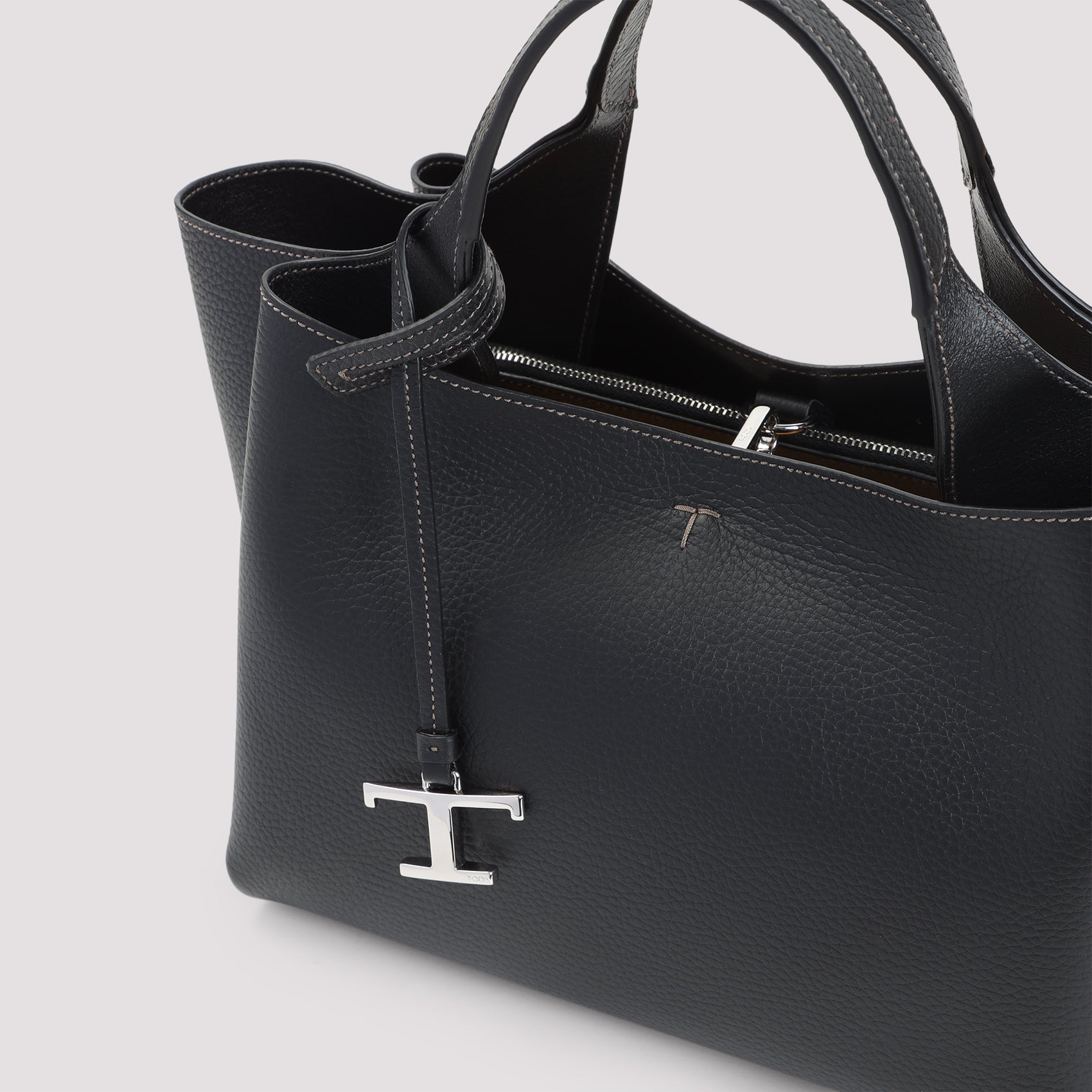Ala Mini Leather Bag Black Grained