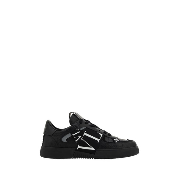 Valentino Garavani Upper: 100% Calf Leather (Bos Taurus) sneaker in black