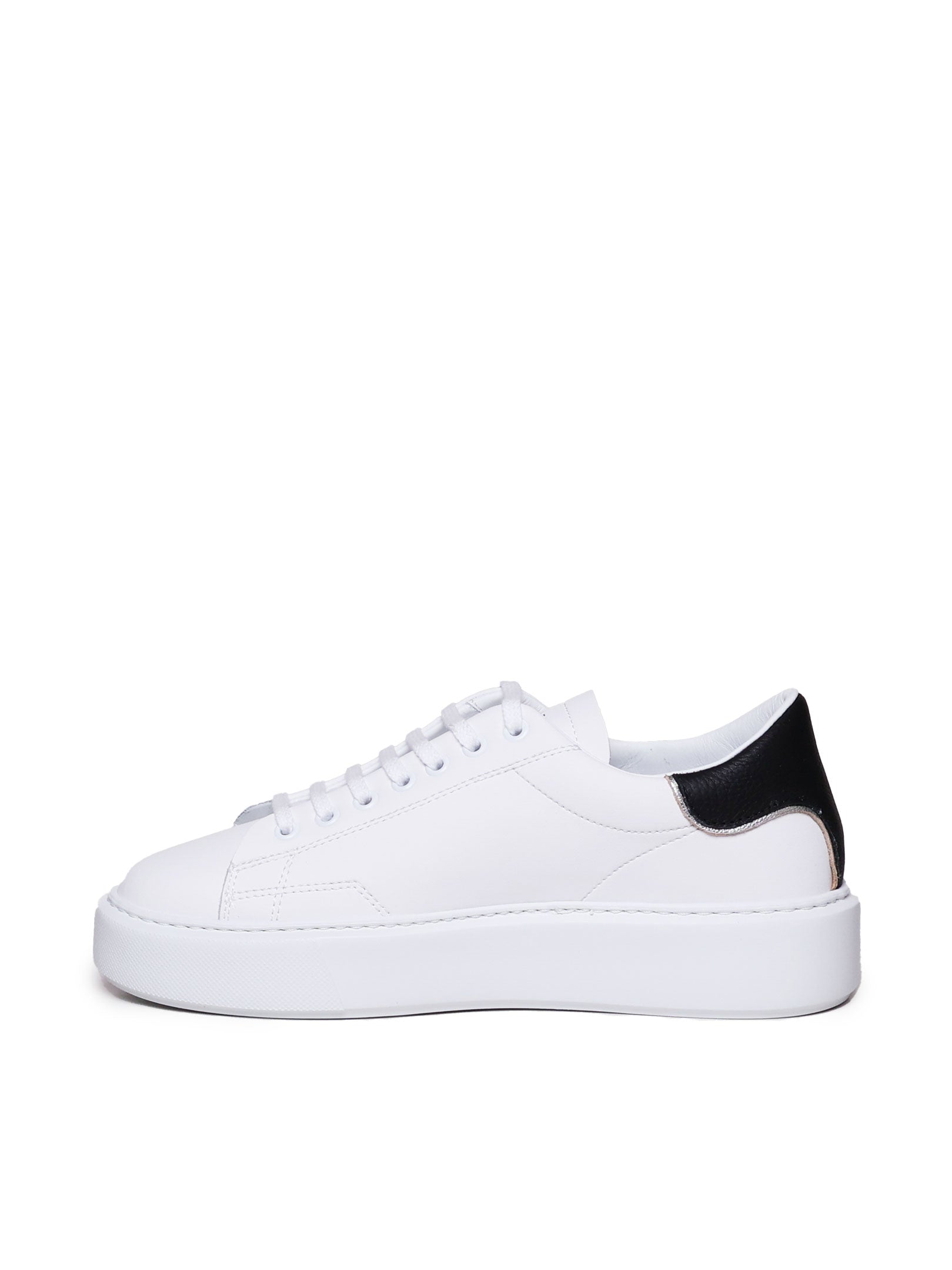 D.a.t.e. Sneakers White Leather