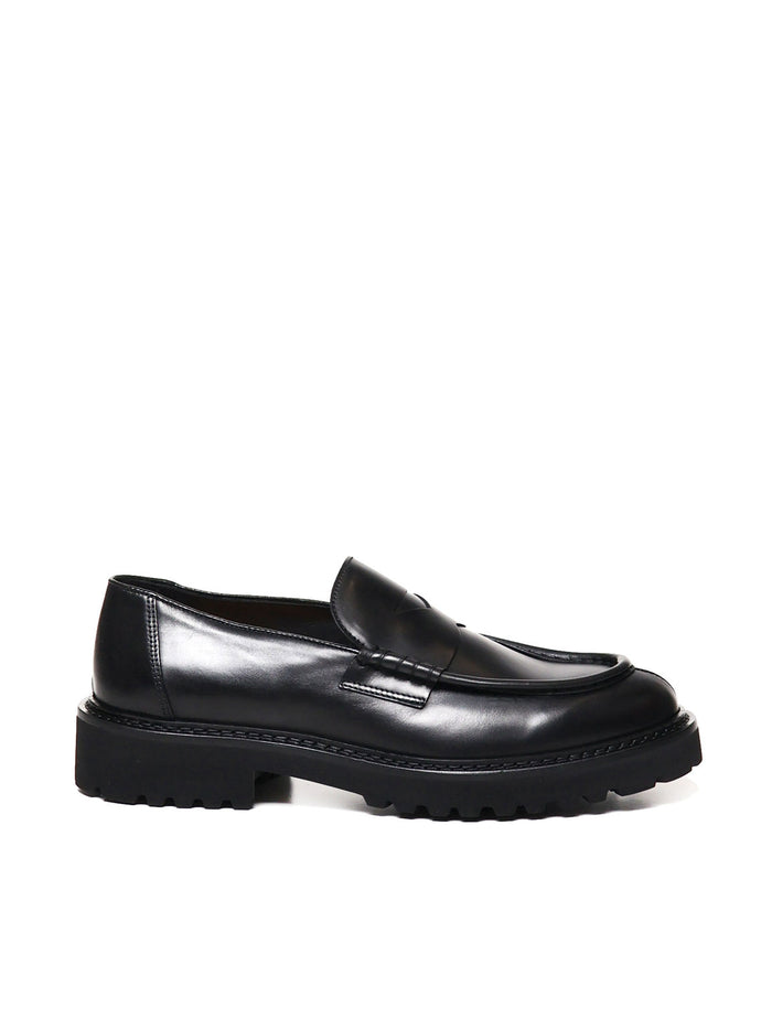 Doucals Flat Shoes Black Calfskin