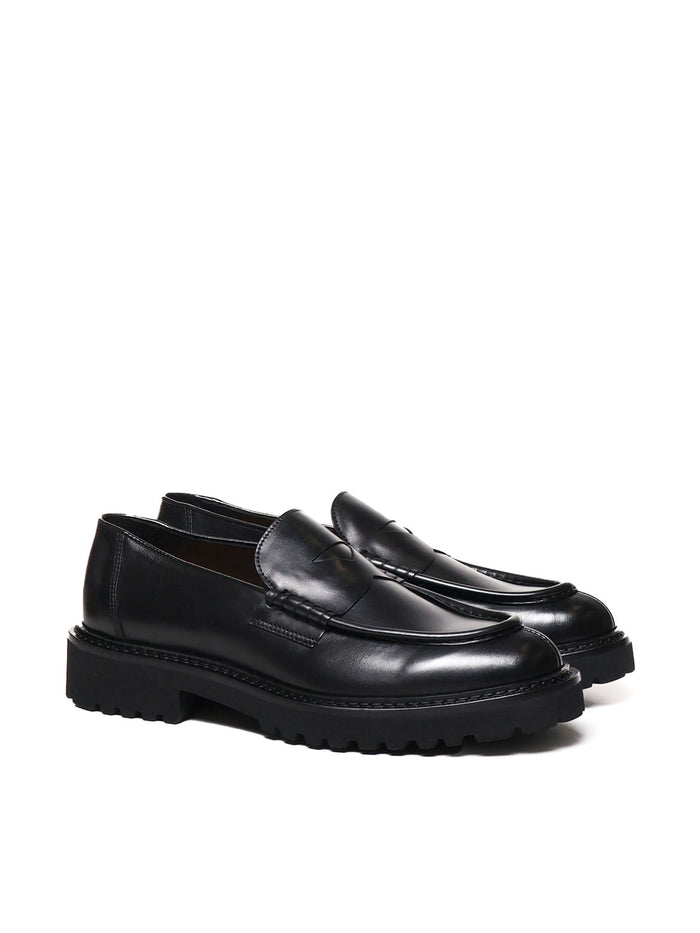 Doucals Flat Shoes Black Calfskin