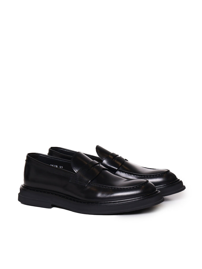 Doucals Flat Shoes Black Calfskin
