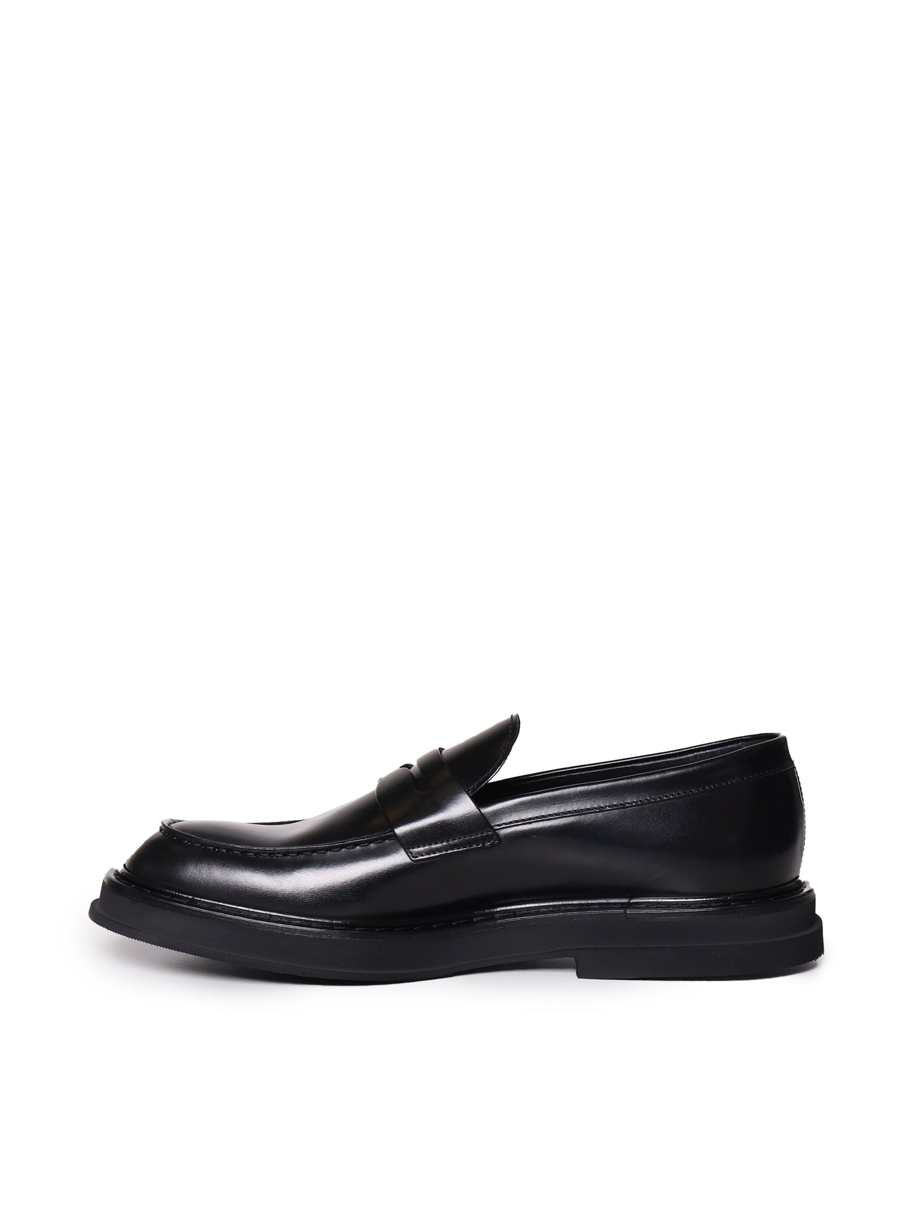 Doucals Flat Shoes Black Calfskin