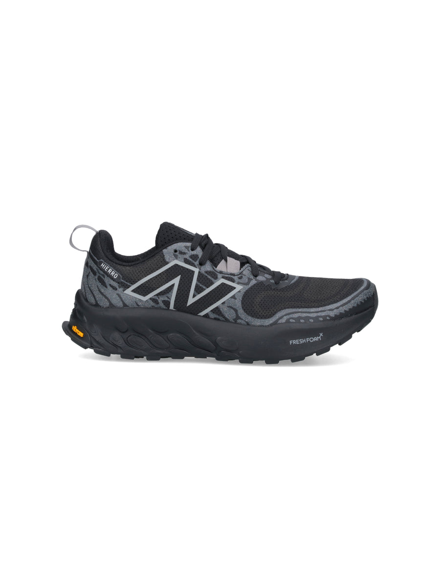 New Balance Mesh sneaker in black