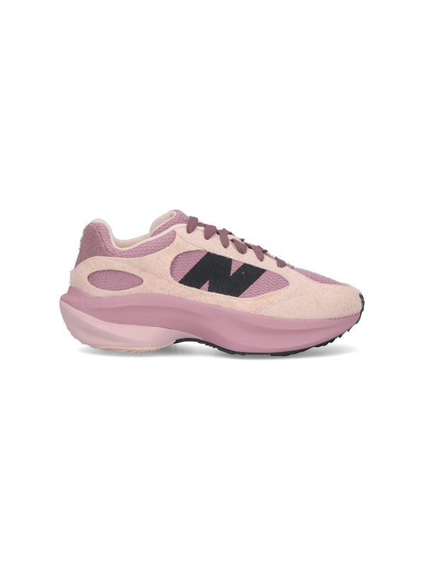 New Balance Suede sneaker in pink