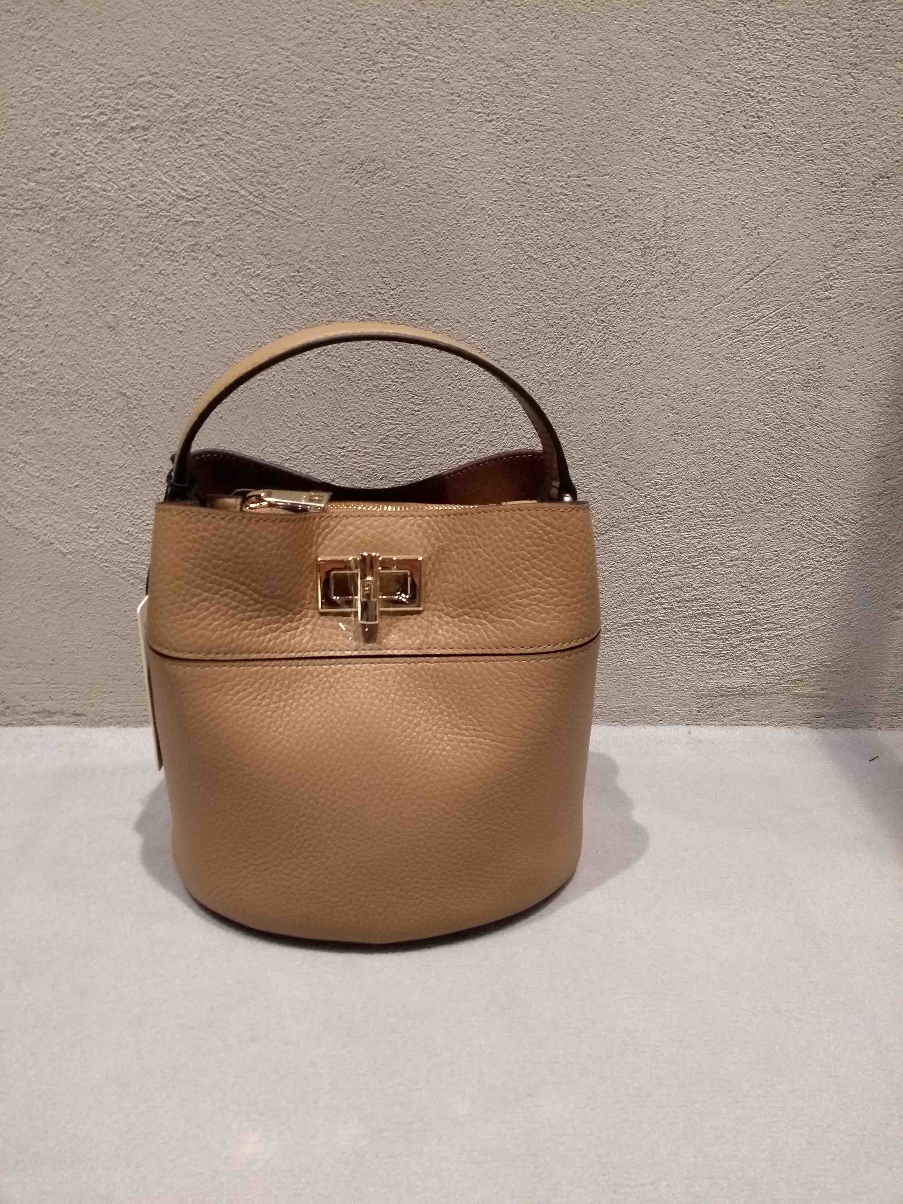 Amelia Mini Bucket Bag Brown Calf Leather |
