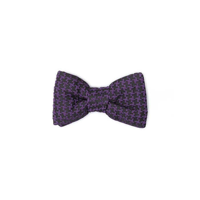 Tom Ford 100% Silk bow tie in purple