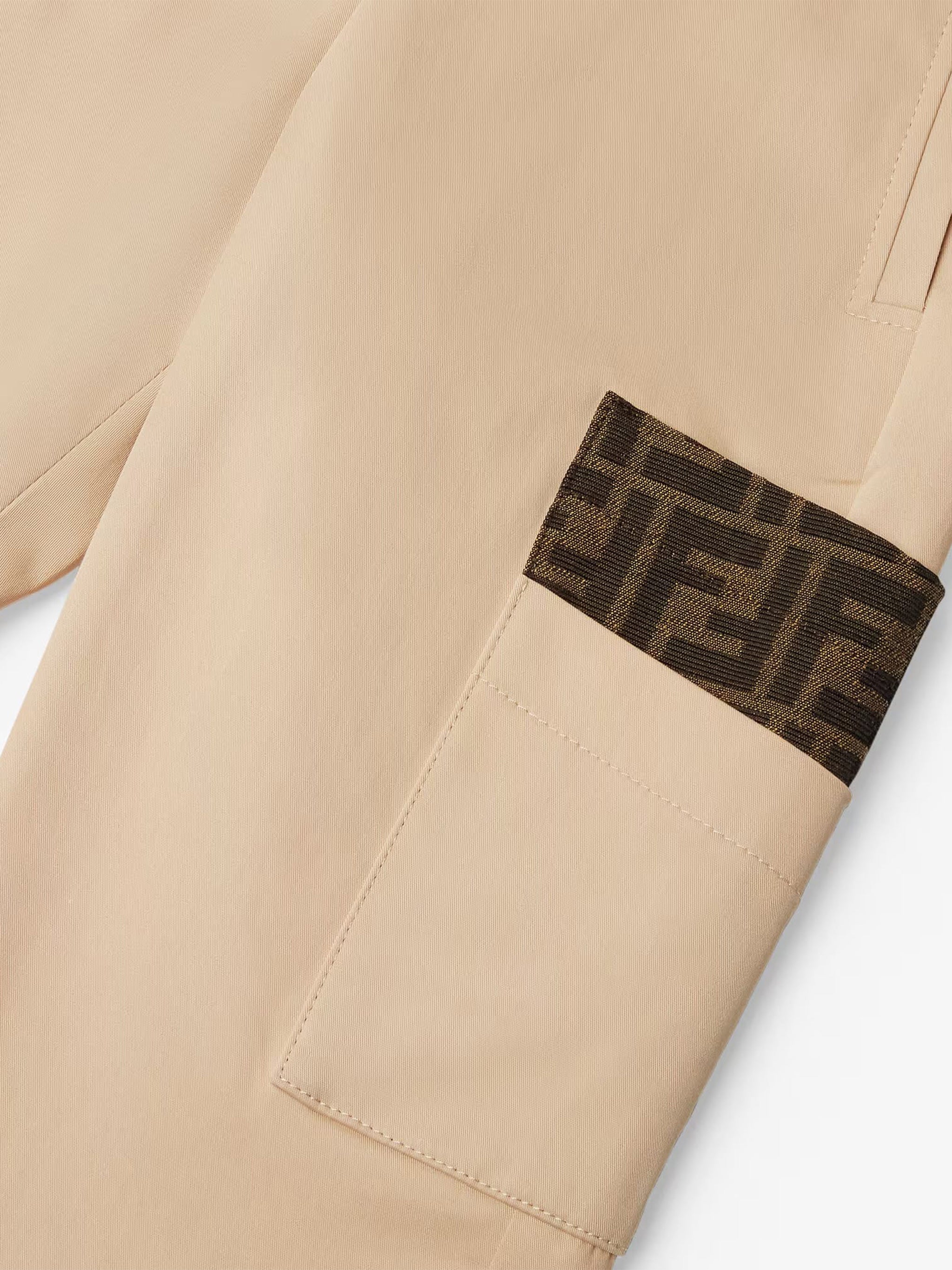 Pantaloni Nude & Neutrals