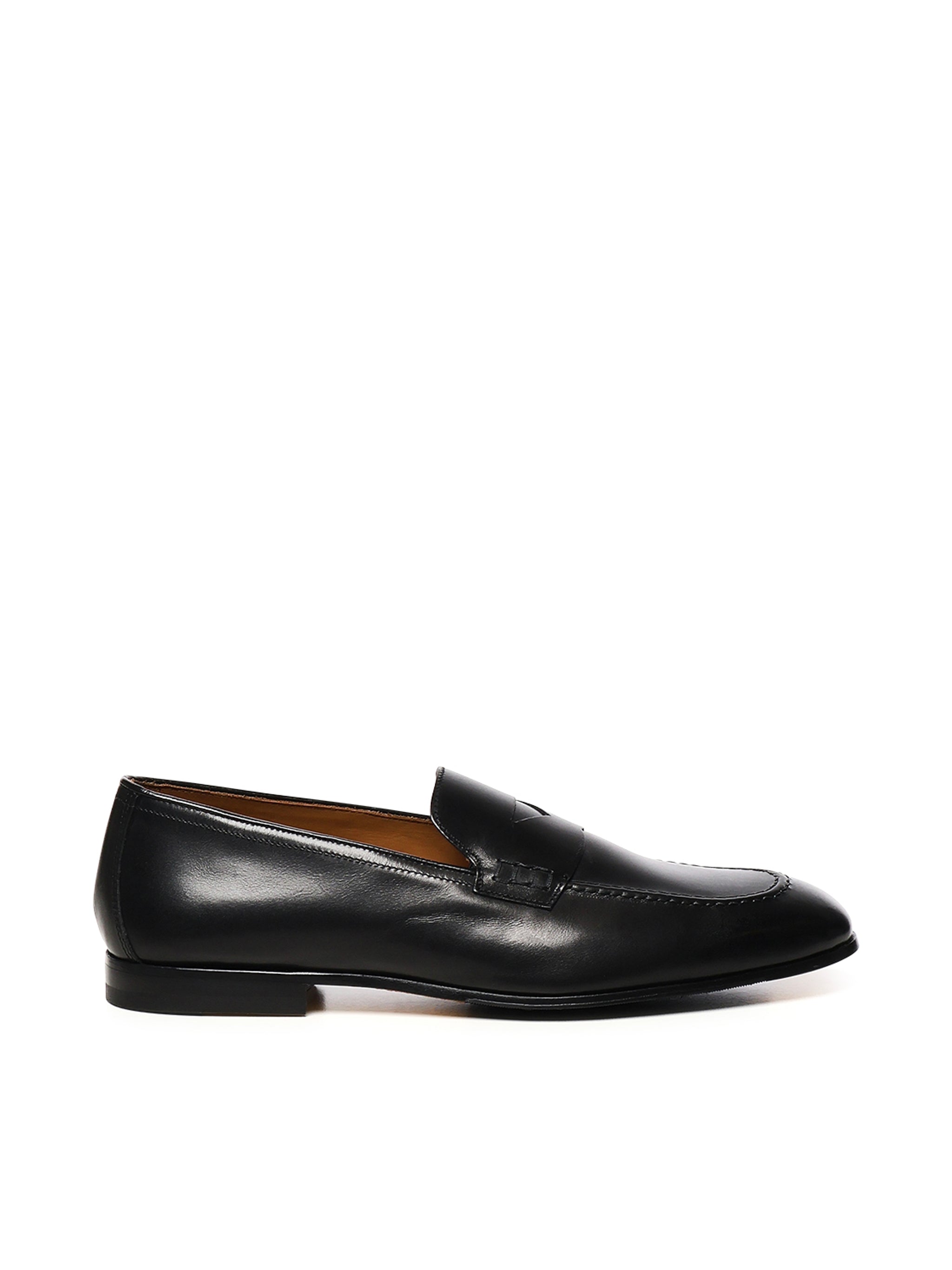 Doucals Flat Shoes Black Leather