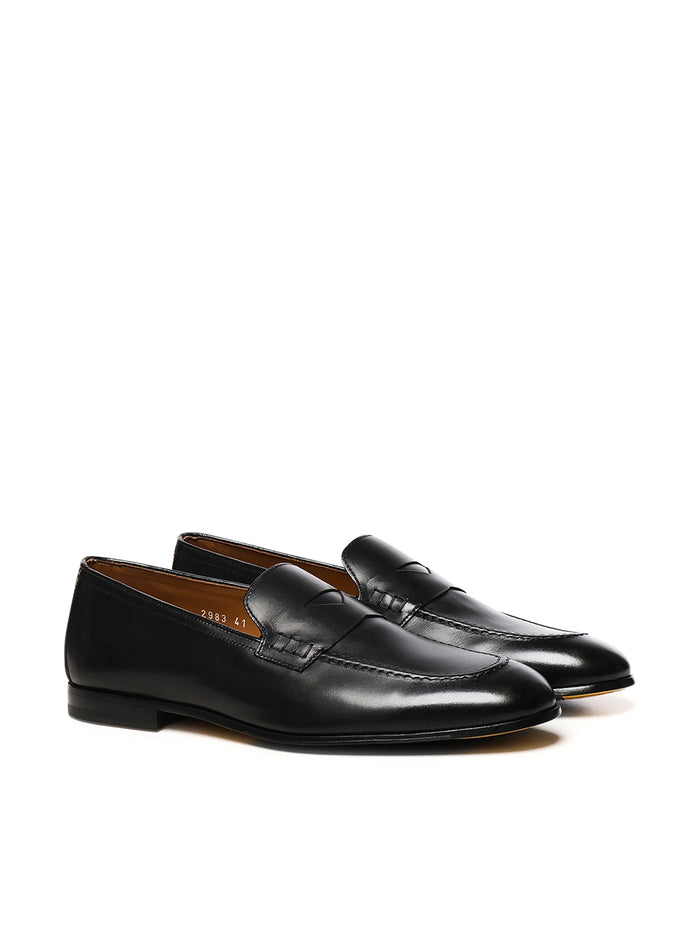 Doucals Flat Shoes Black Leather