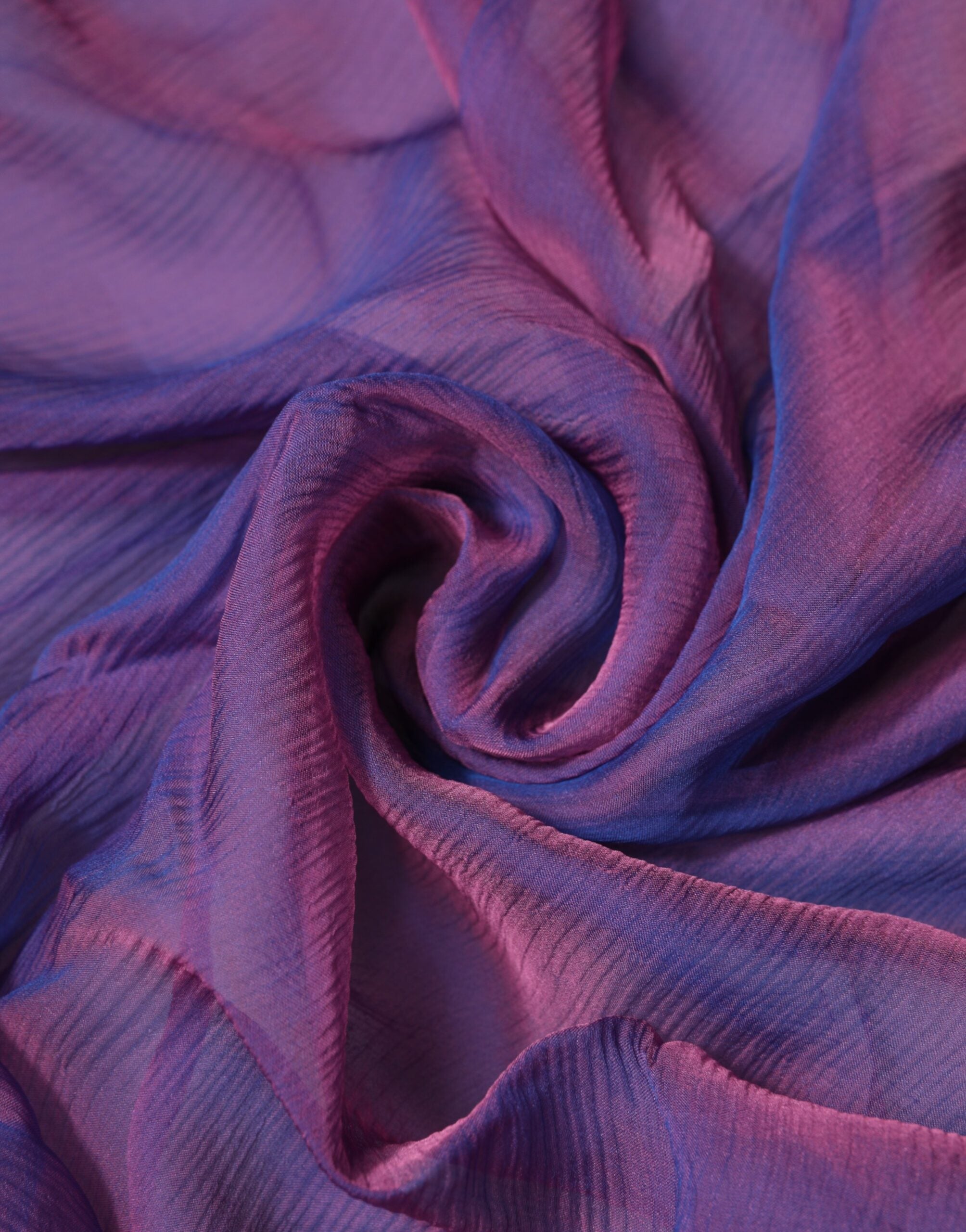 Dolce & Gabbana 100% Silk shawl in purple — view 4