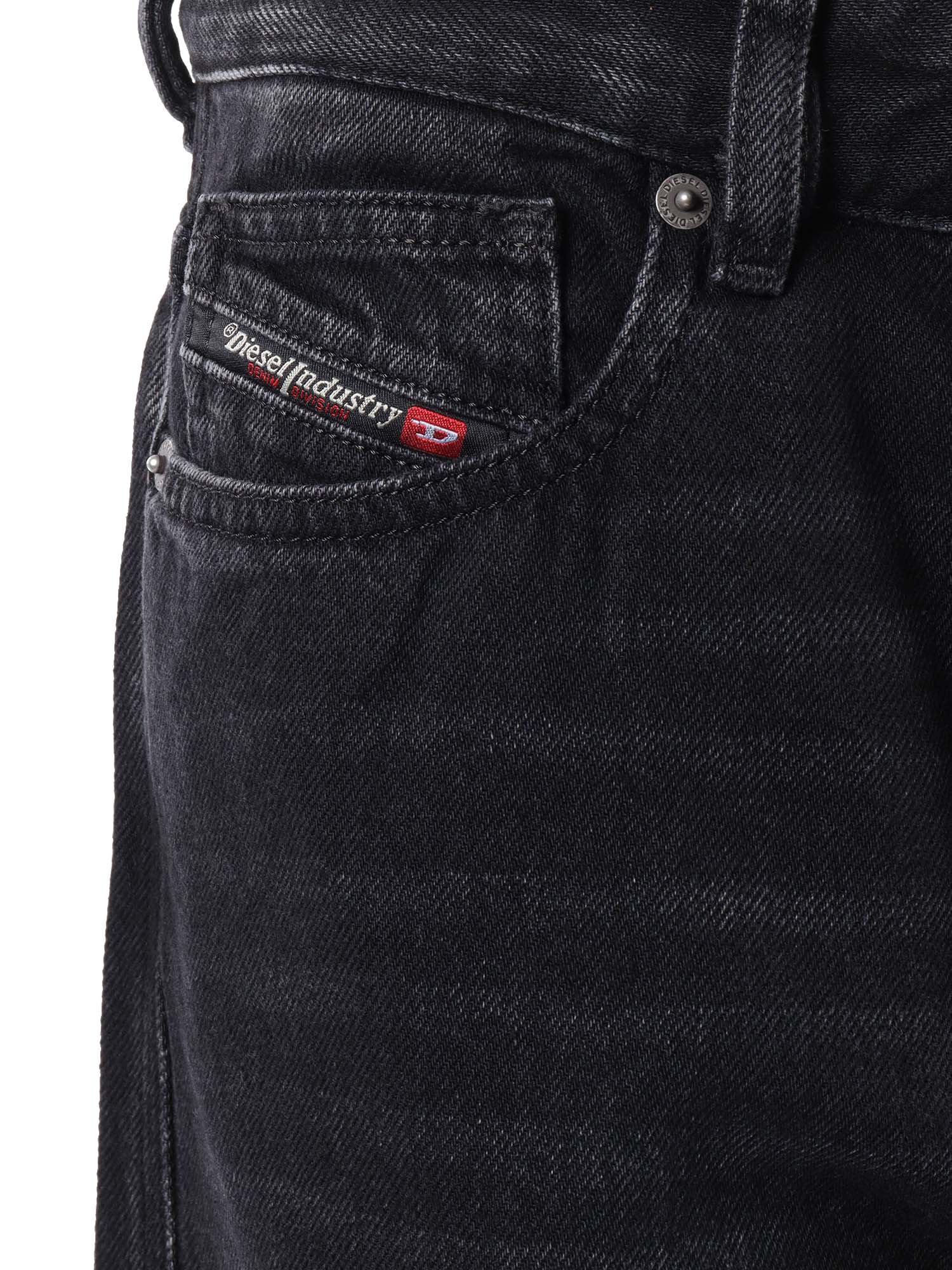5 pockets Black Cotton Lyocell Jean