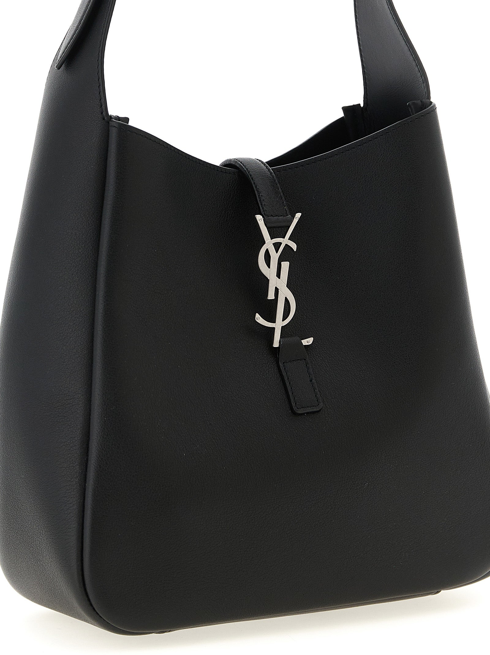 Micro Le 5 À 7 Shoulder Bag Black Calfskin Leather (bos Taurus)