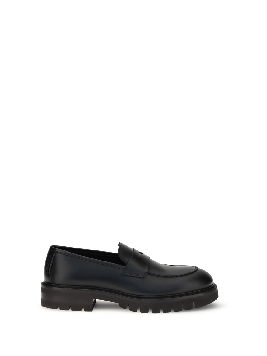 Ferragamo Upper: 100% calf leather; Sole: 100% rubber loafer in black