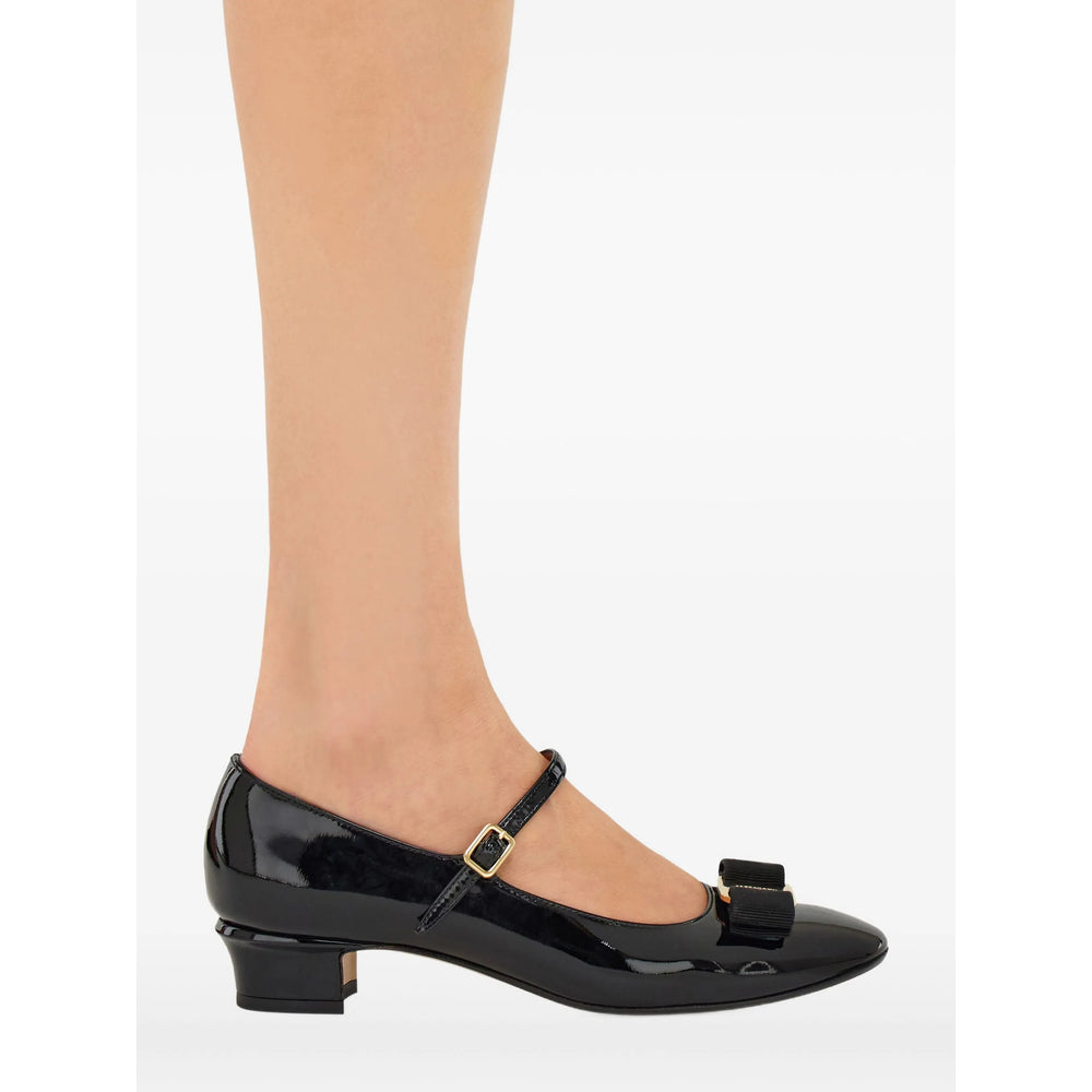 Shoes Ferragamo Black Goat Suede: 100