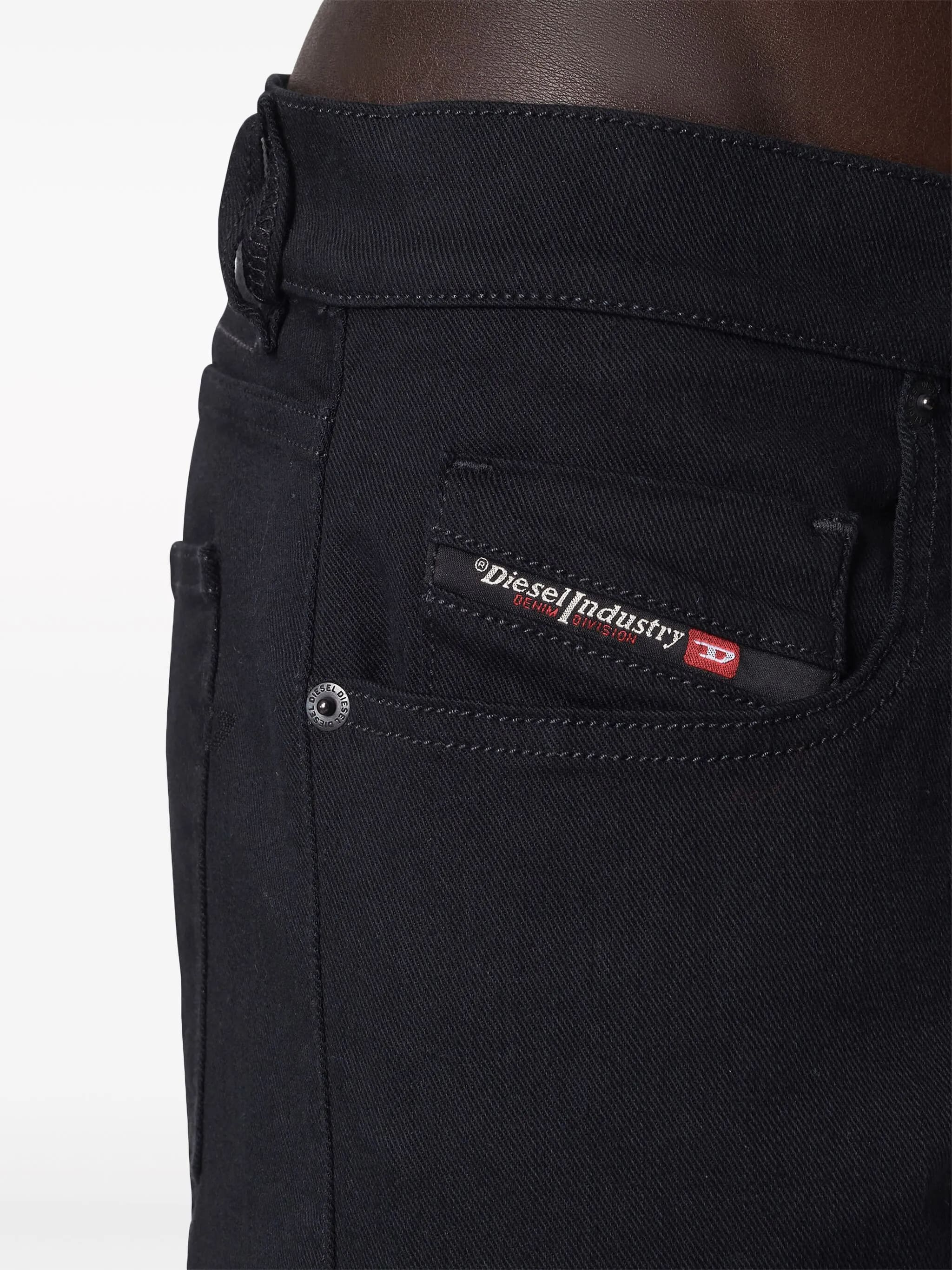 2019 D Strukt Black Jean