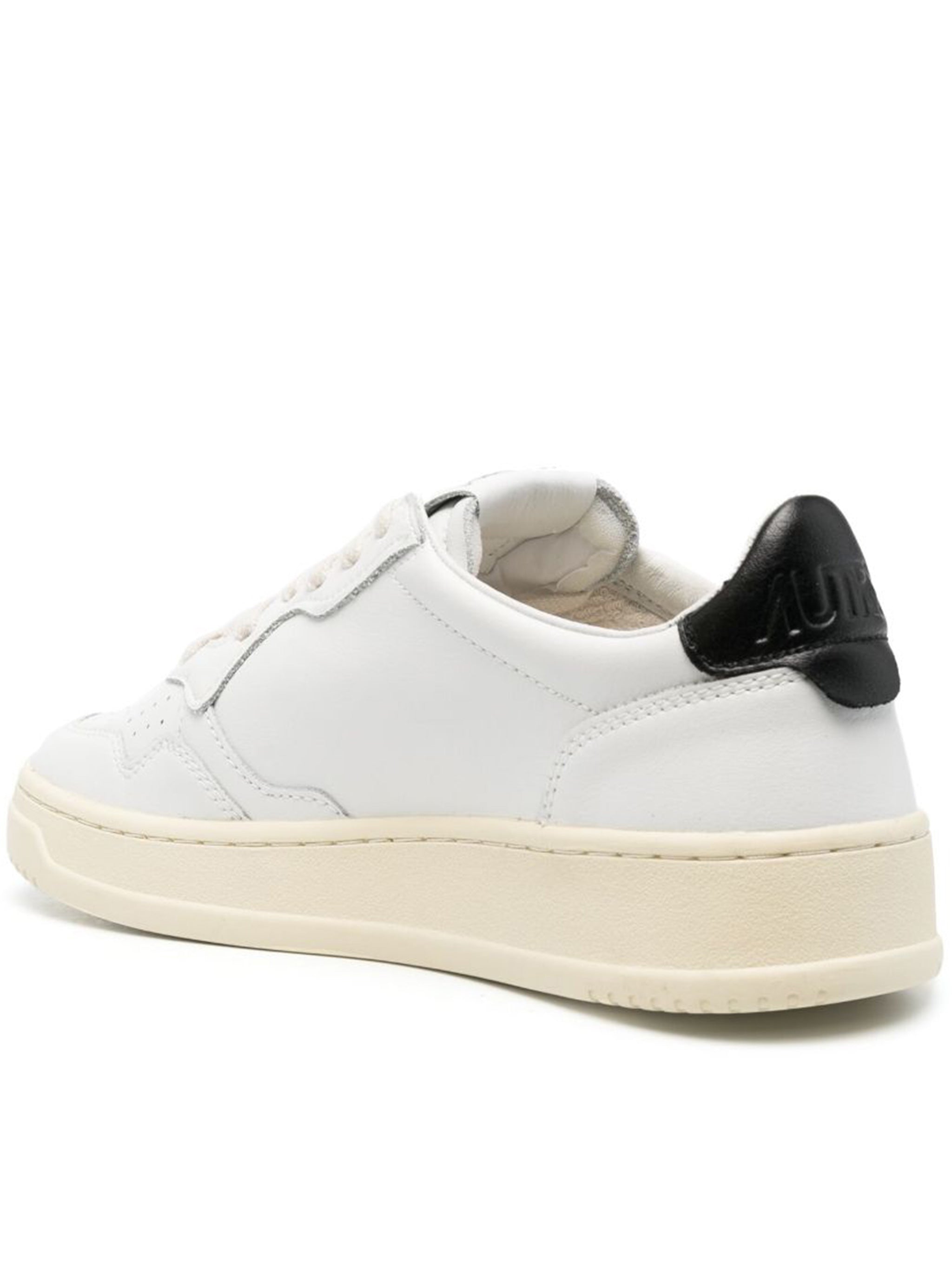 Medalist Low White Leather | Calzature